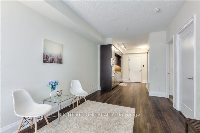 120 Harrison Garden Boulevard 716 Property Photo 7