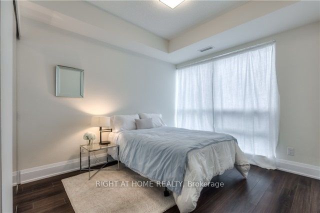 120 Harrison Garden Boulevard 716 Property Photo 13