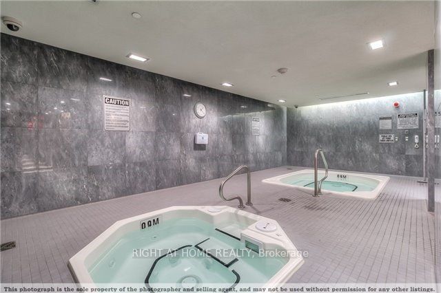 120 Harrison Garden Boulevard 716 Property Photo 19