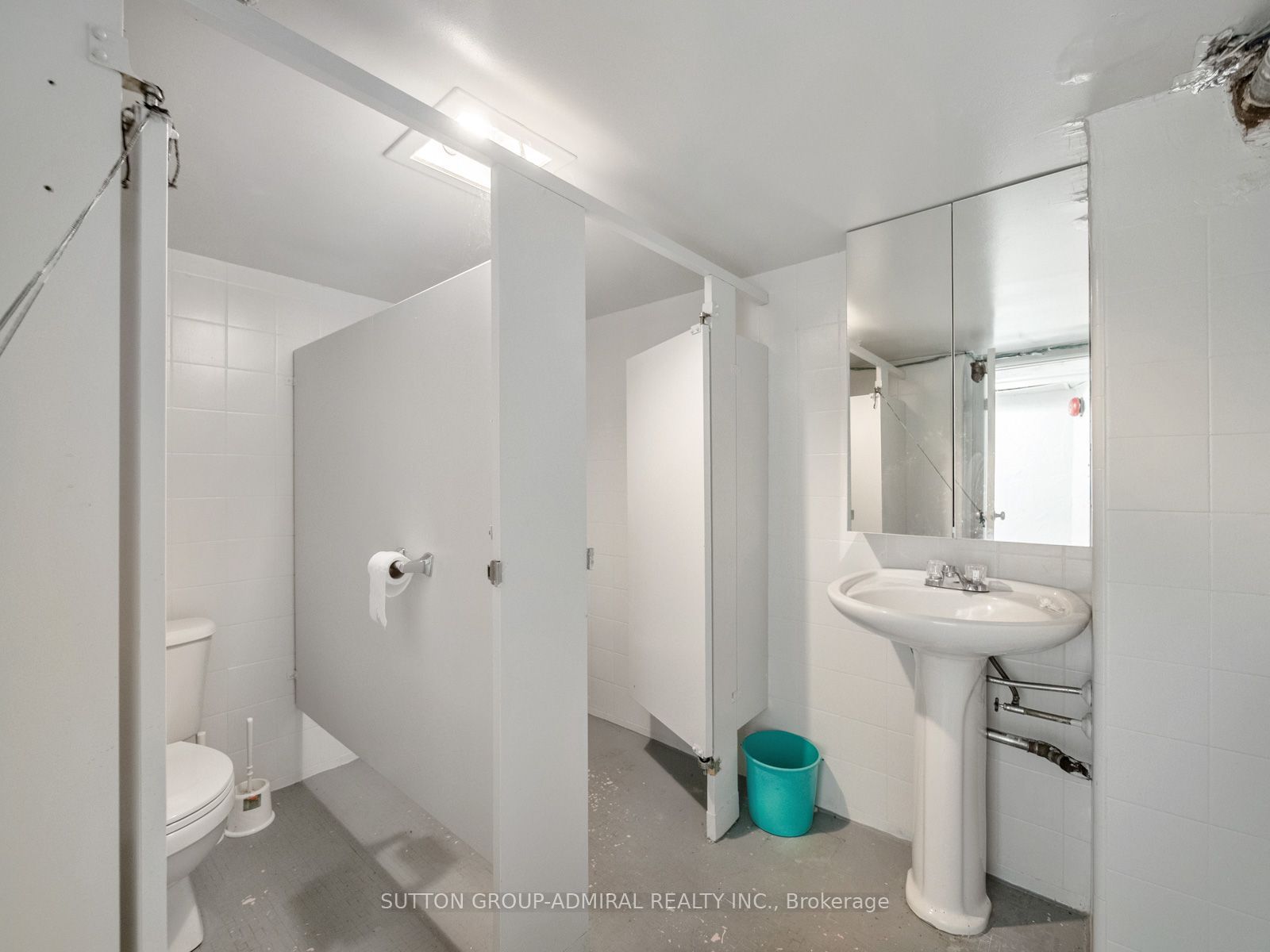392 Eglinton Avenue W Property Photo 14