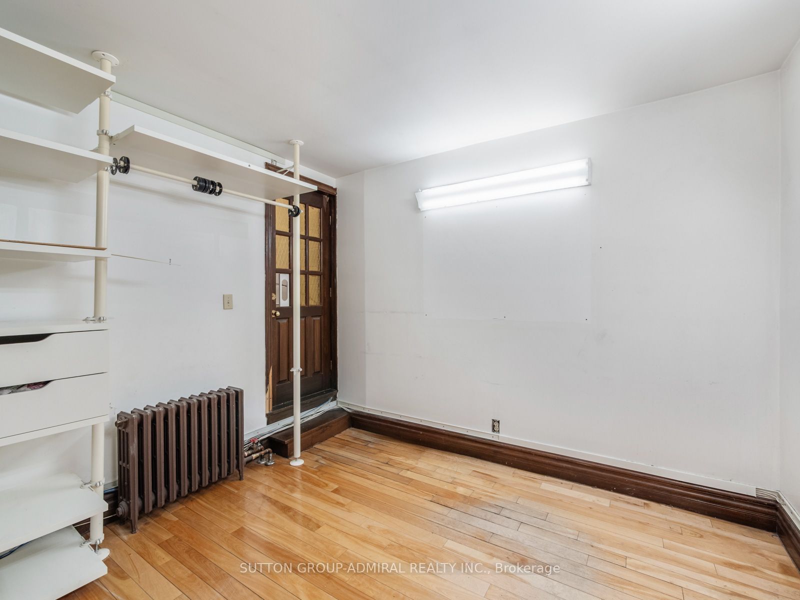 392 Eglinton Avenue W Property Photo 28