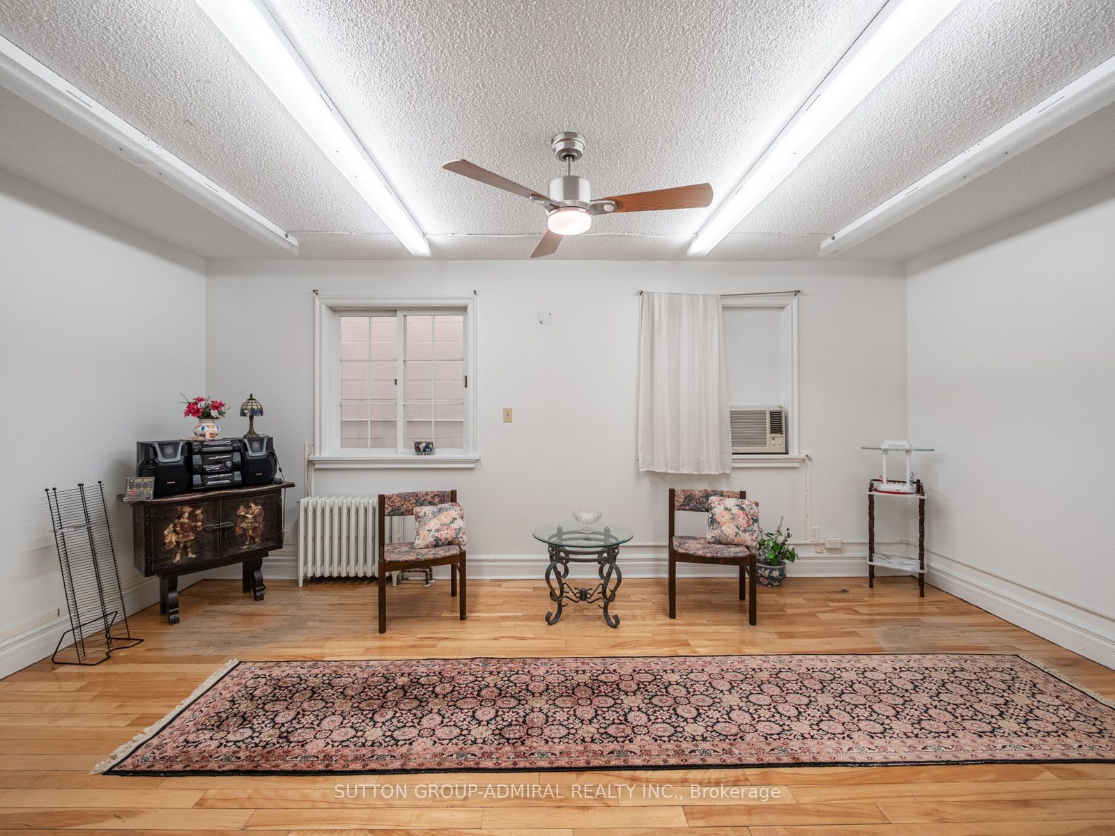 392 Eglinton Avenue W Property Photo 34