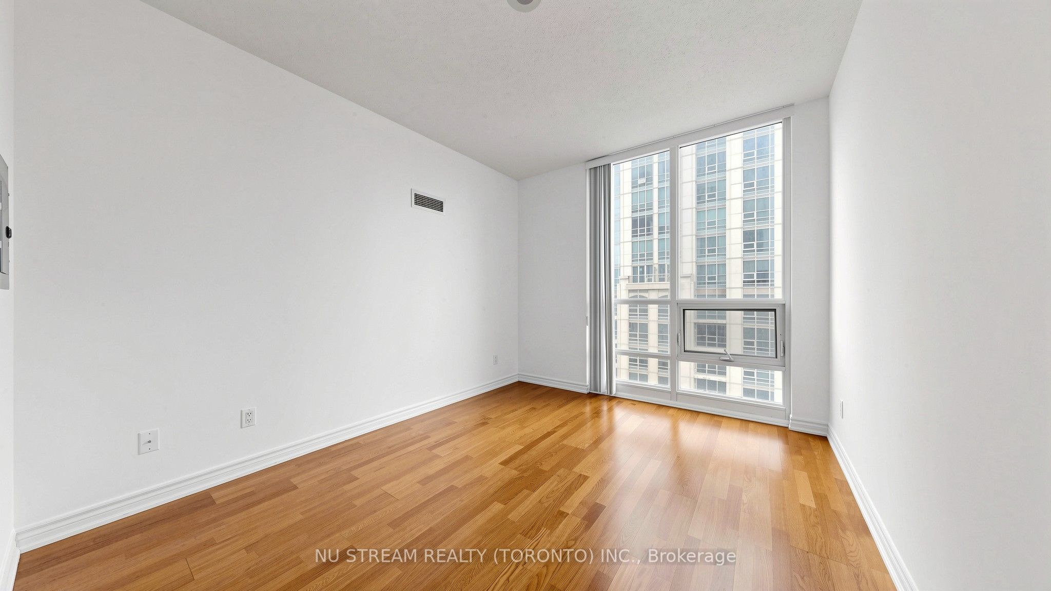 761 Bay Street 3101 Property Photo 15