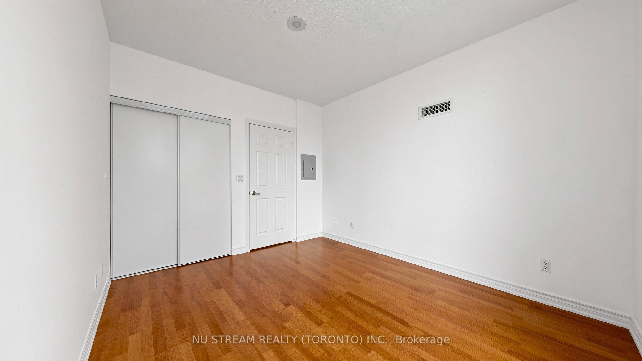 761 Bay Street 3101 Property Photo 17