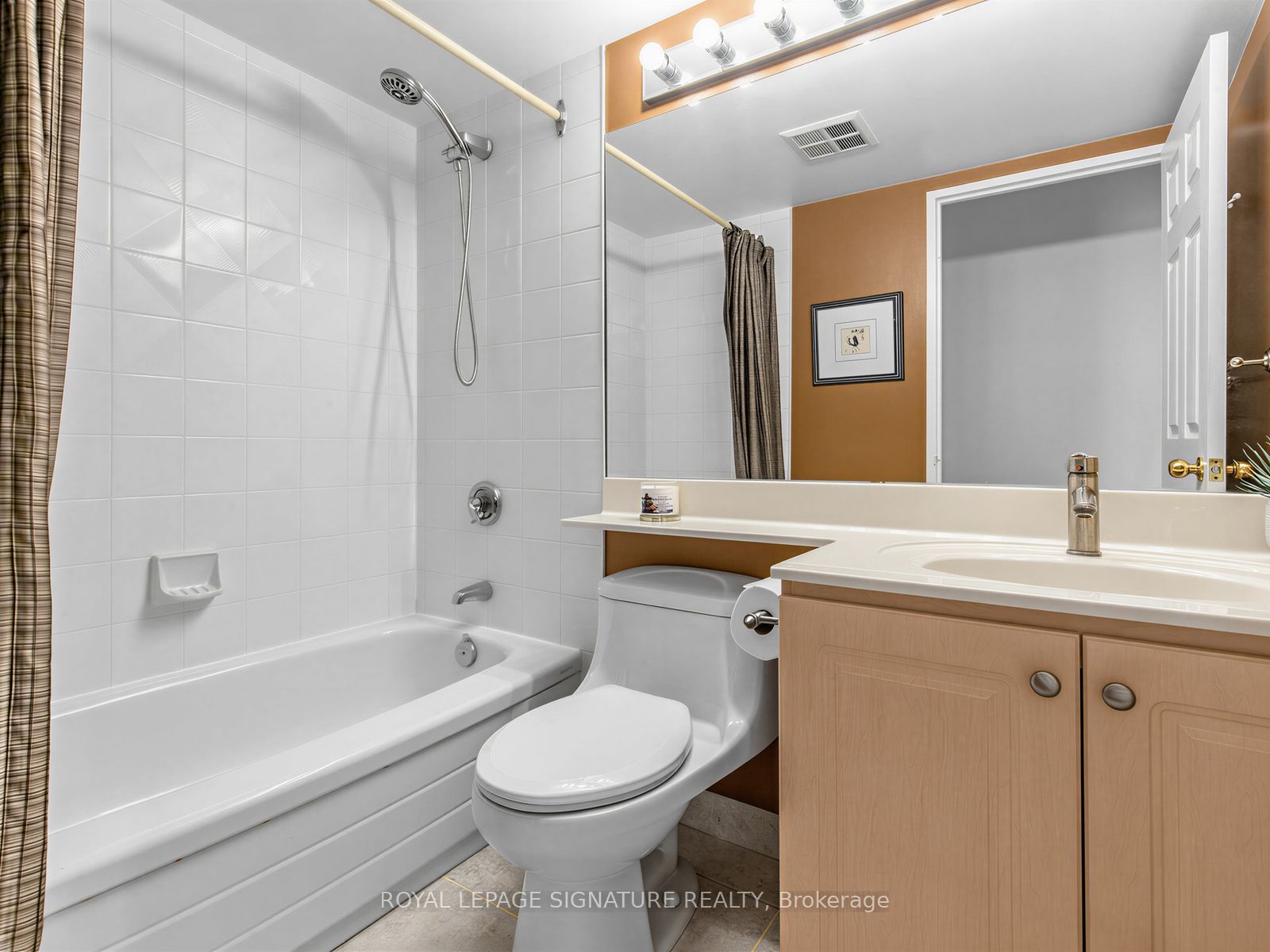 205 Wynford Drive 2204 Property Photo 24