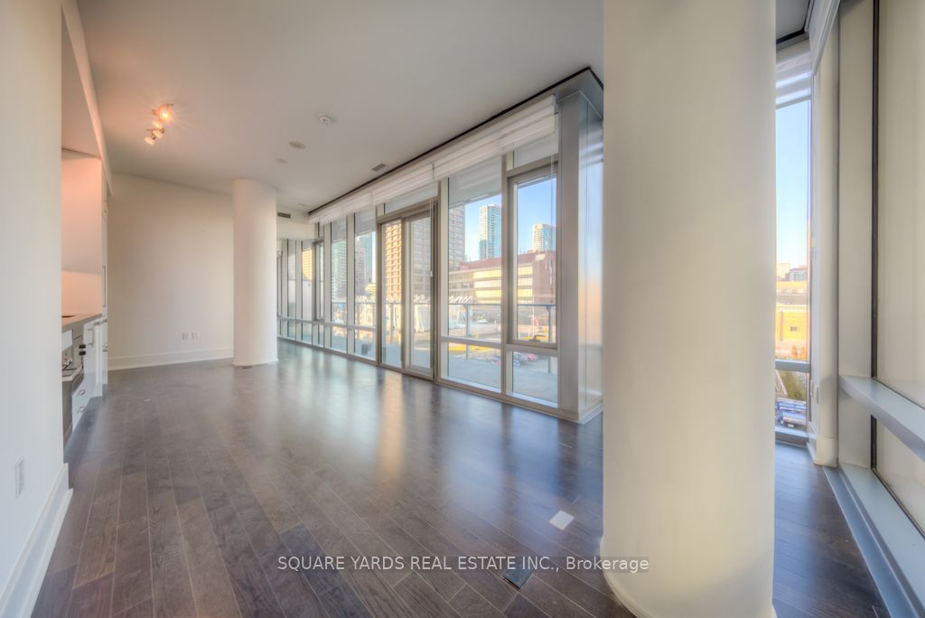 39 Queens Quay E 302 Property Photo 5