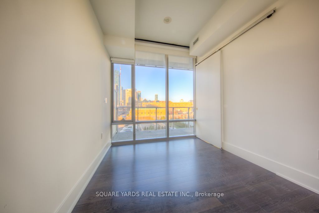 39 Queens Quay E 302 Property Photo 7