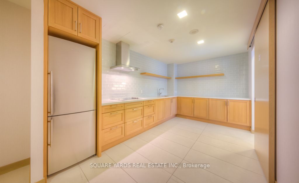 39 Queens Quay E 302 Property Photo 14