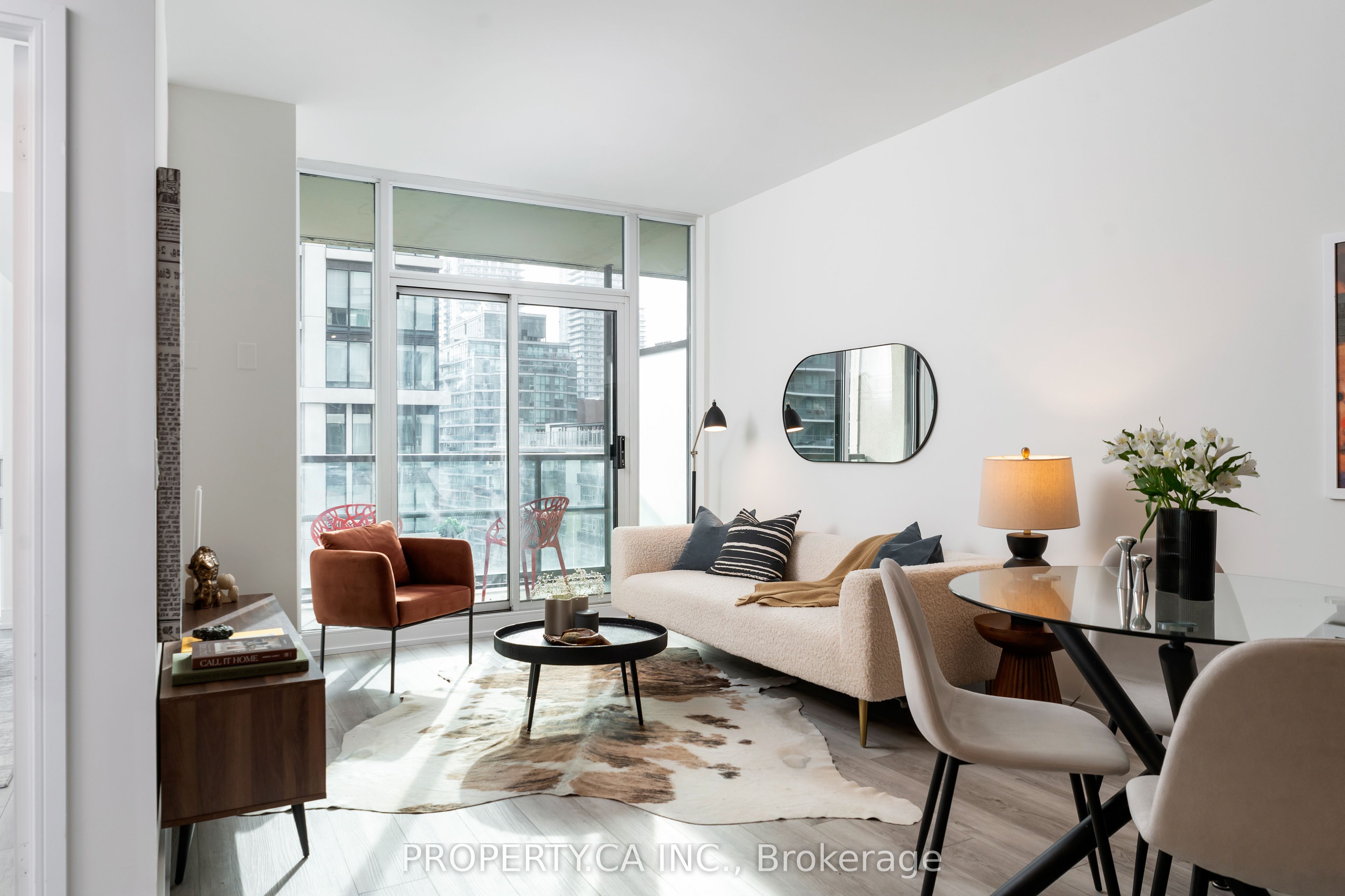 88 Broadway Avenue 1004 Property Photo 1