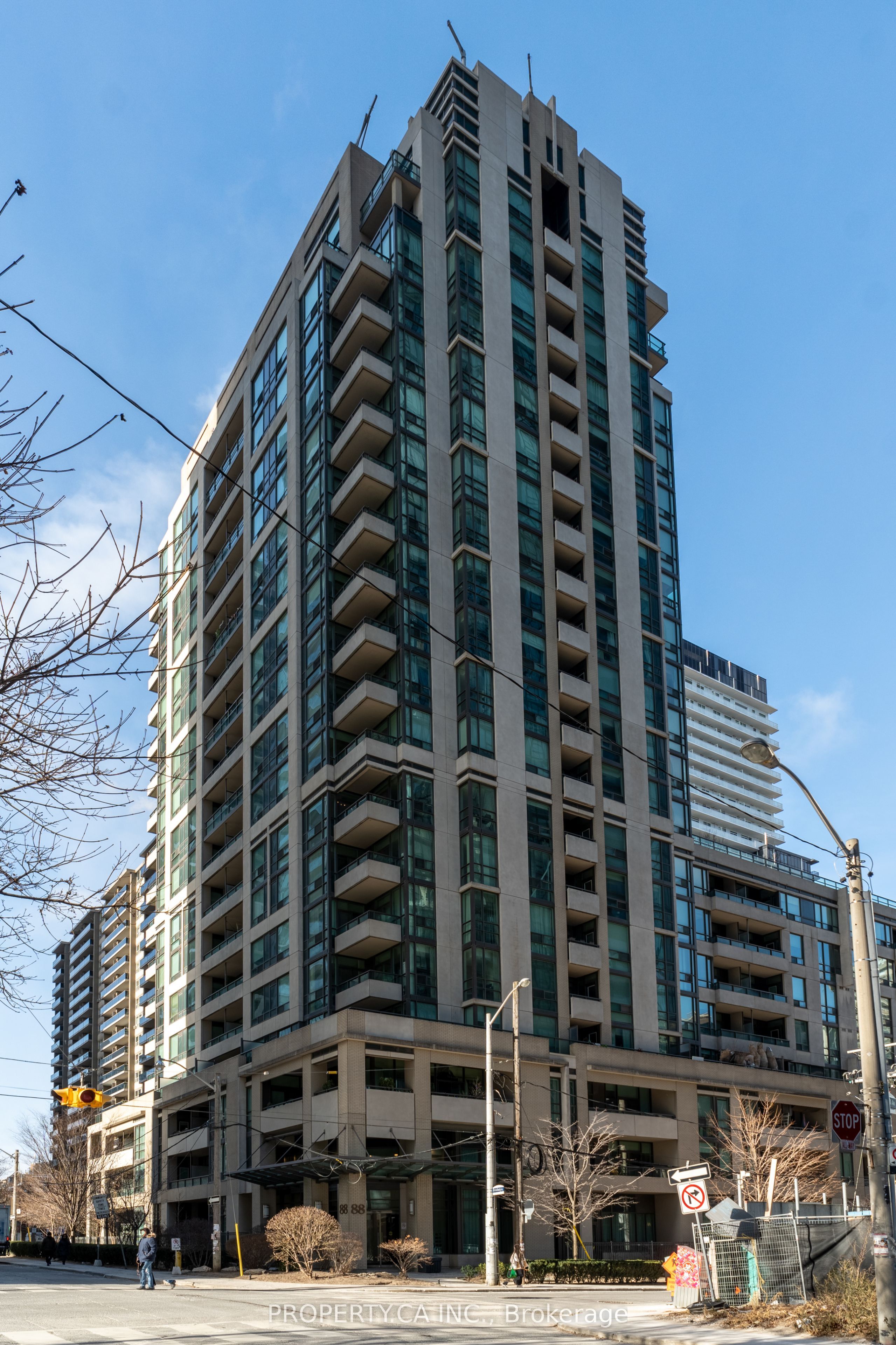 88 Broadway Avenue 1004 Property Photo 26