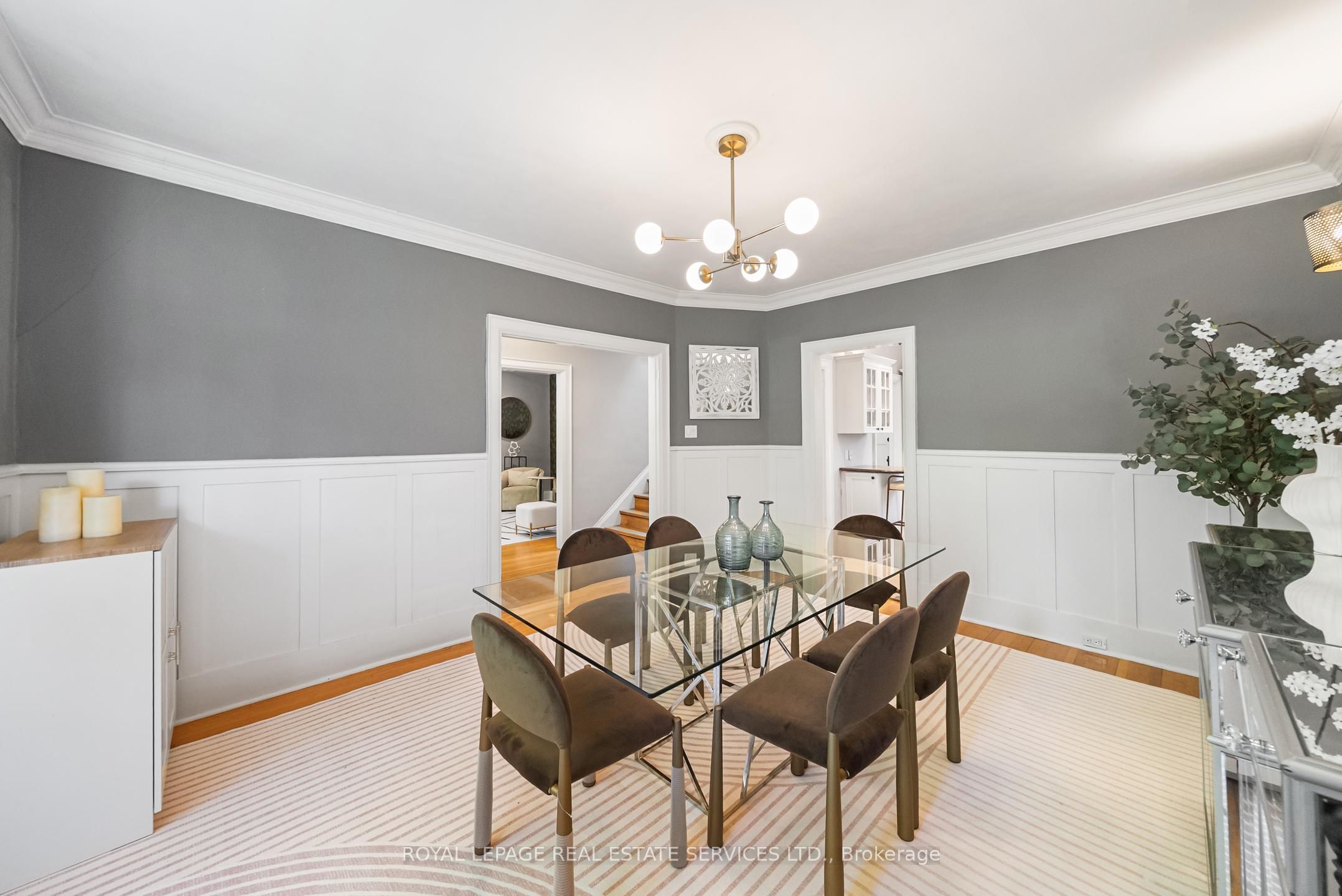 202 Dinnick Crescent Property Photo 11