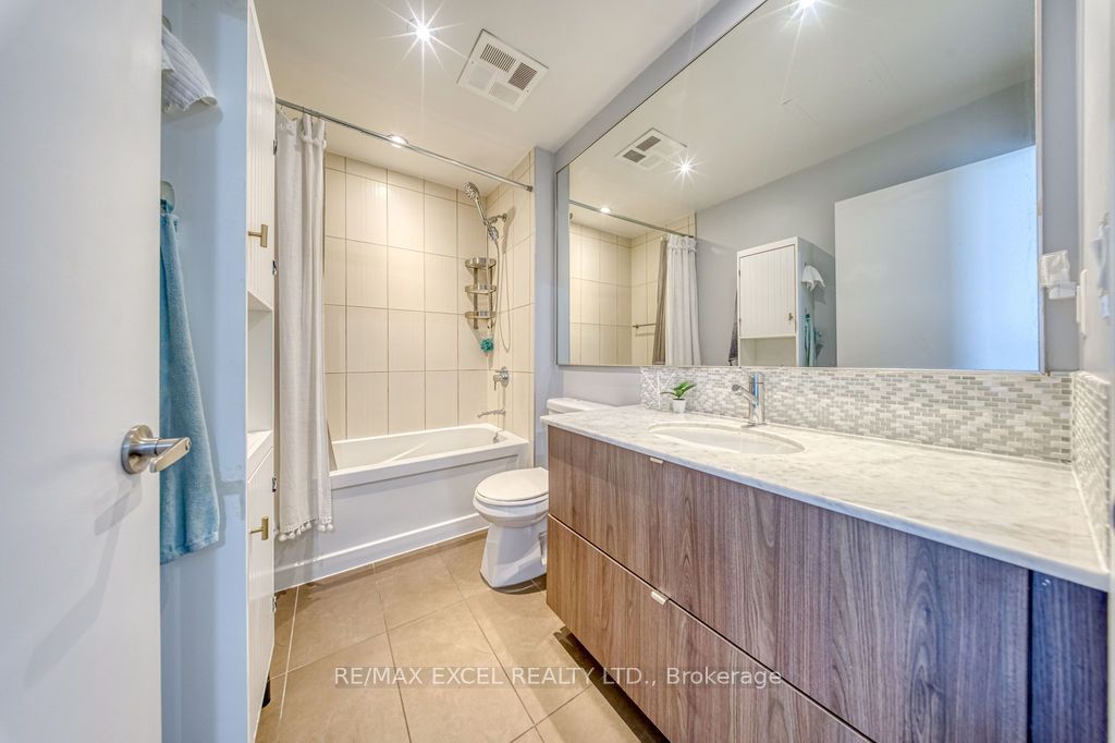 170 Fort York Boulevard 1301 Property Photo 19