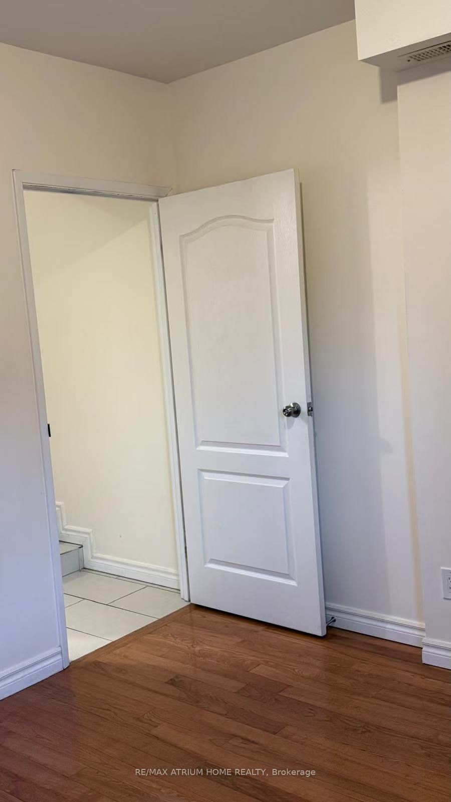 413 Spadina Avenue 201 Property Photo 7