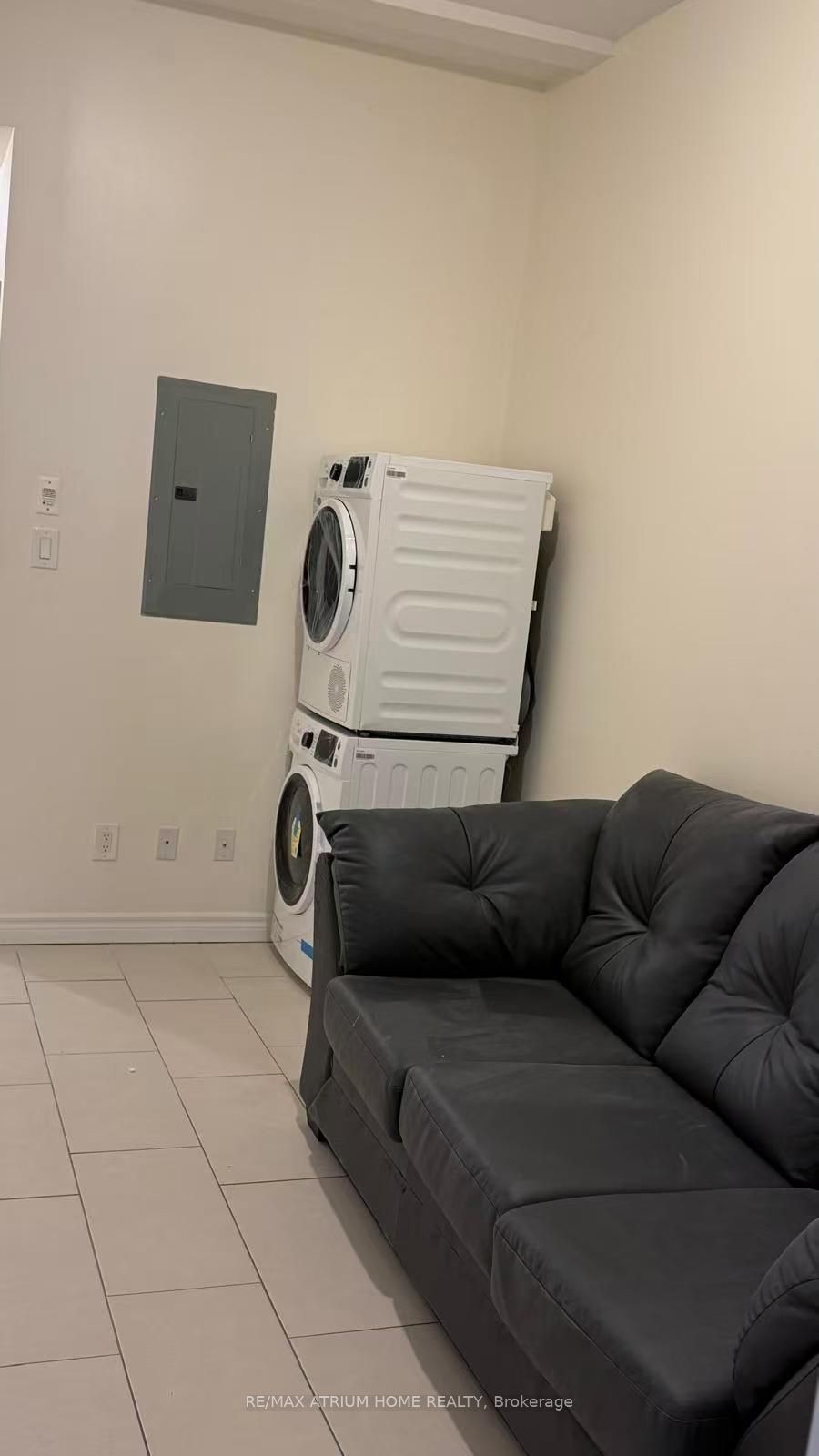 413 Spadina Avenue 201 Property Photo 12