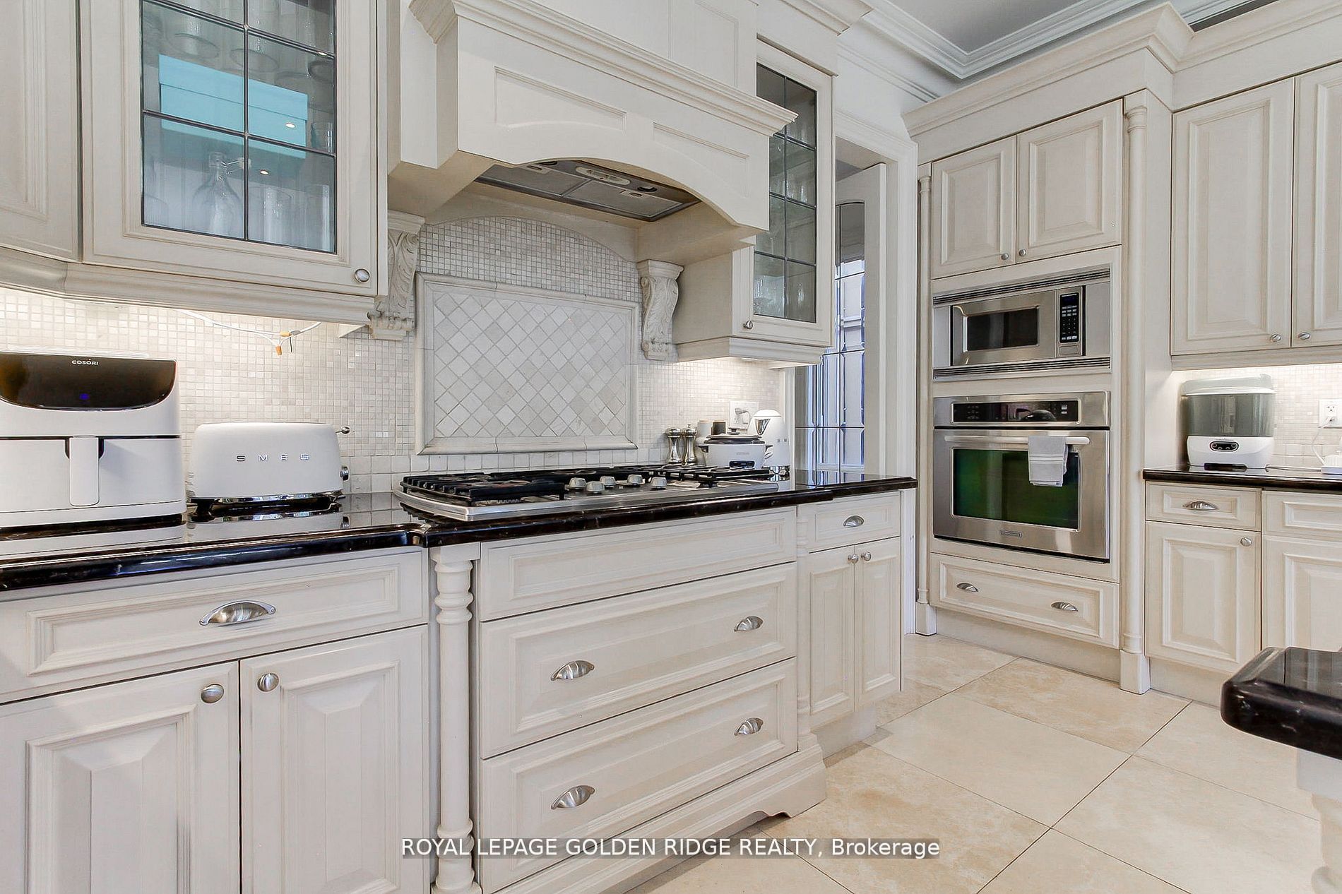 99 Bannockburn Avenue Property Photo 9