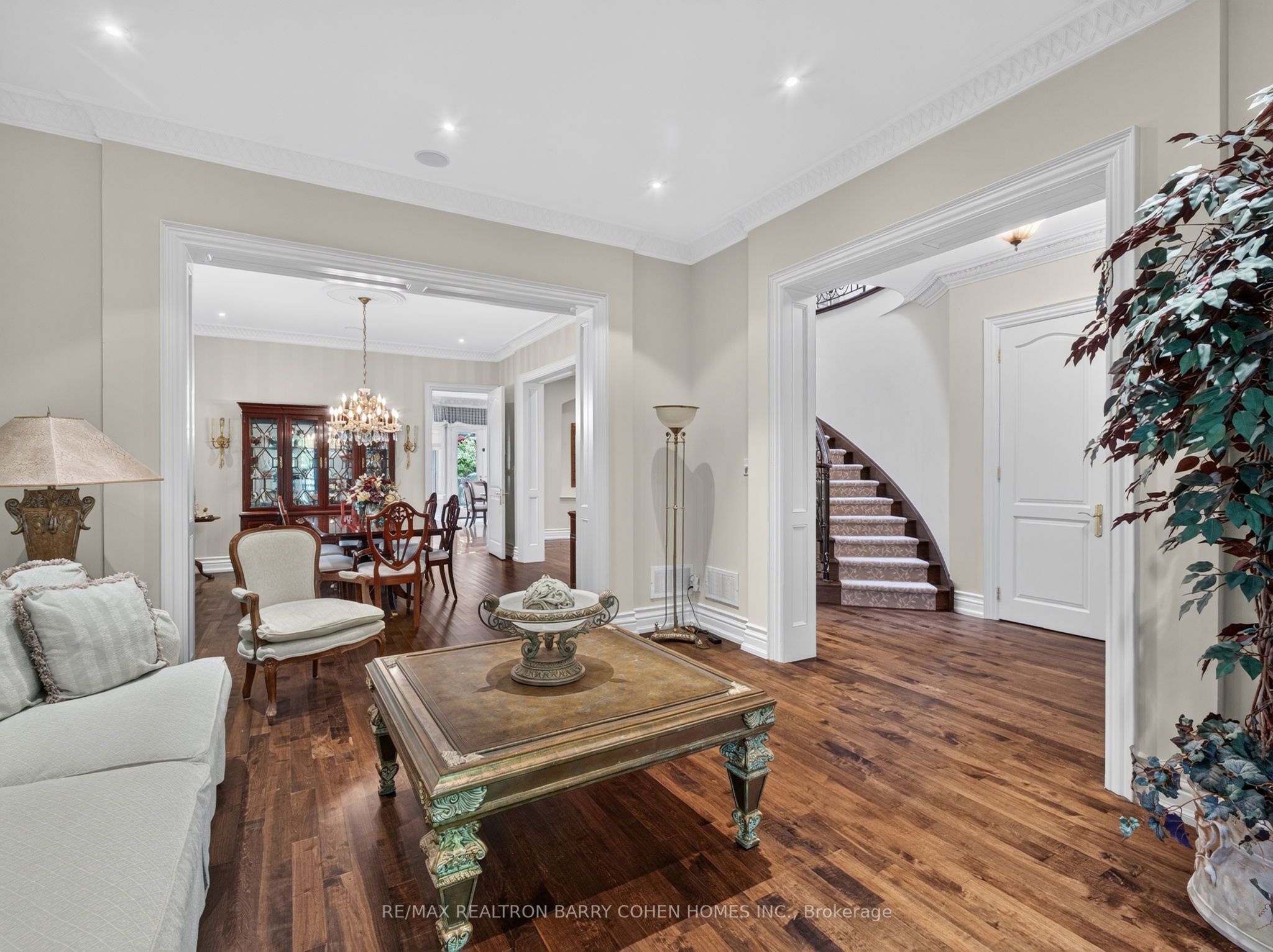 57 Yorkminster Road Property Photo 4