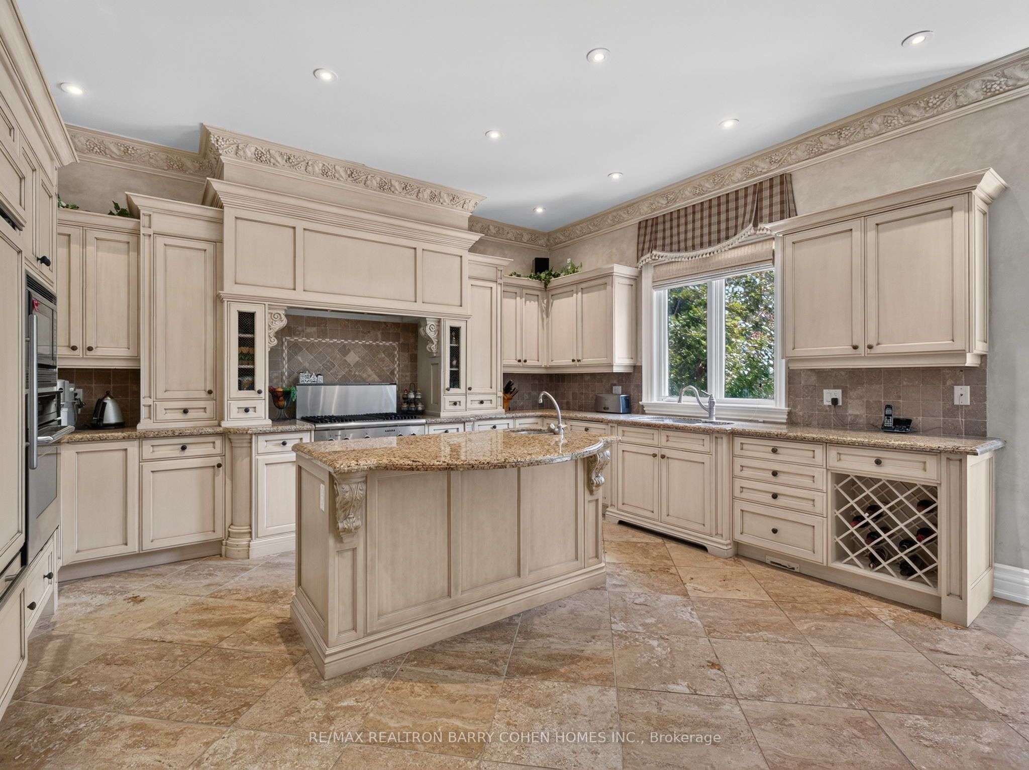 57 Yorkminster Road Property Photo 7