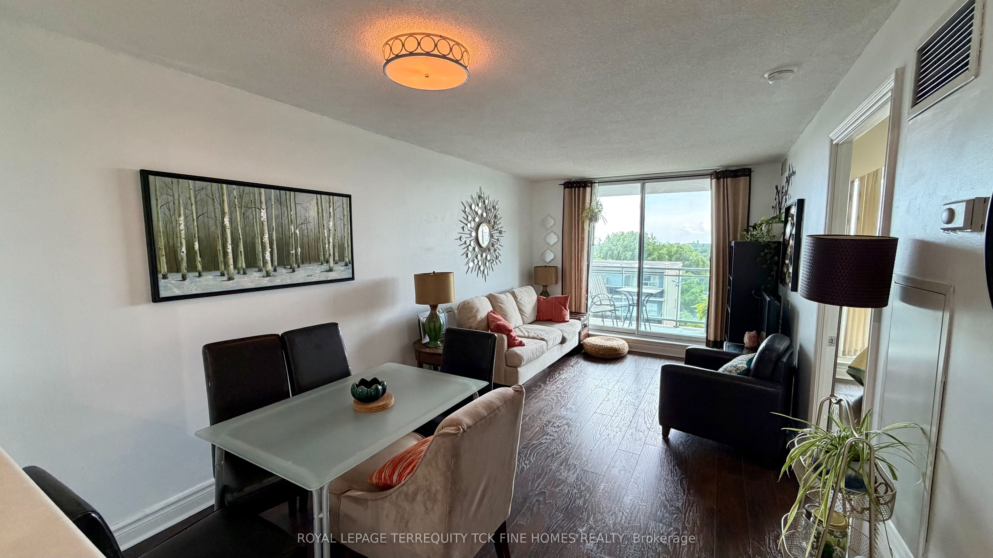 398 Eglinton Avenue E 1009 Property Photo 6