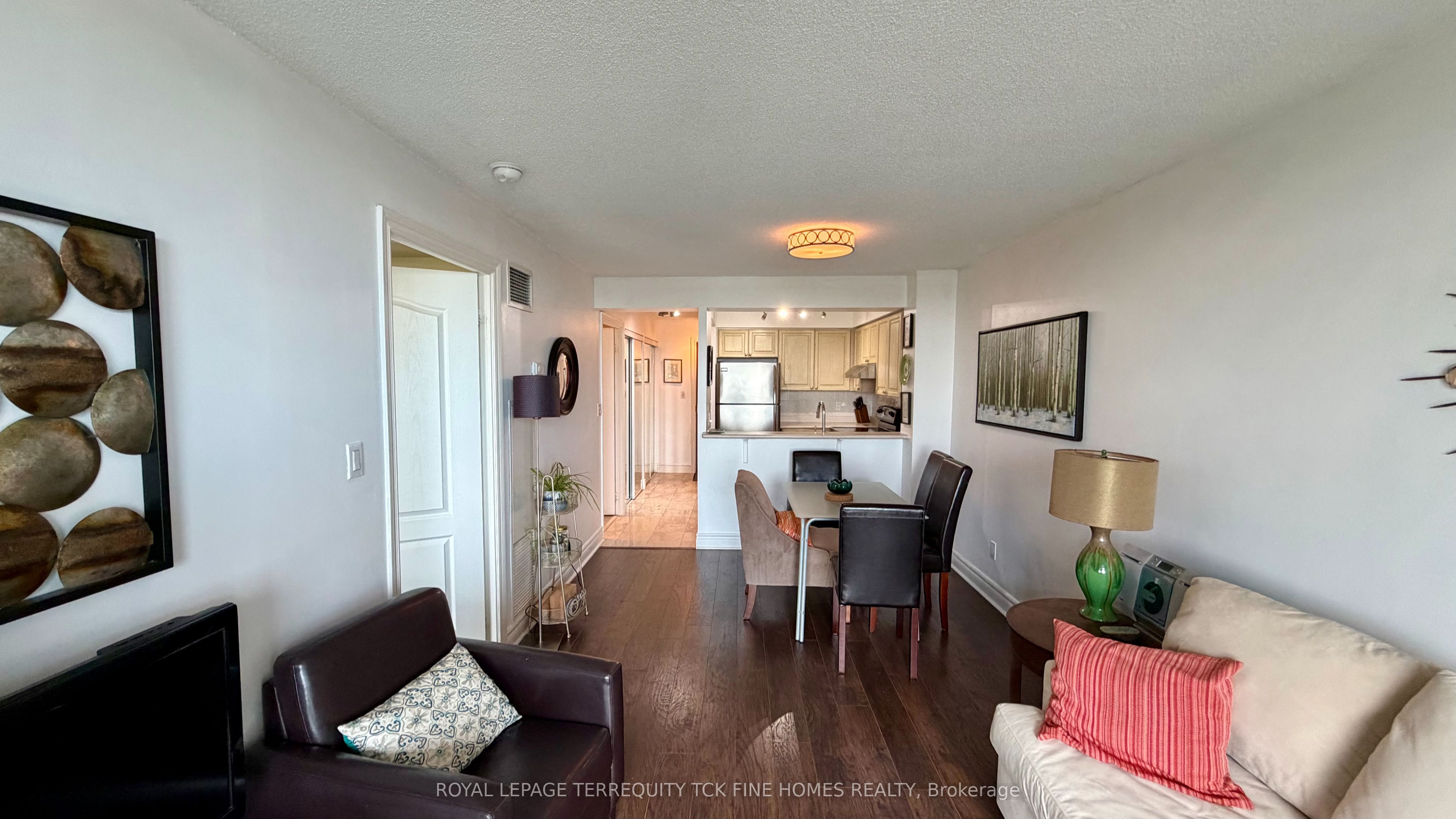 398 Eglinton Avenue E 1009 Property Photo 10