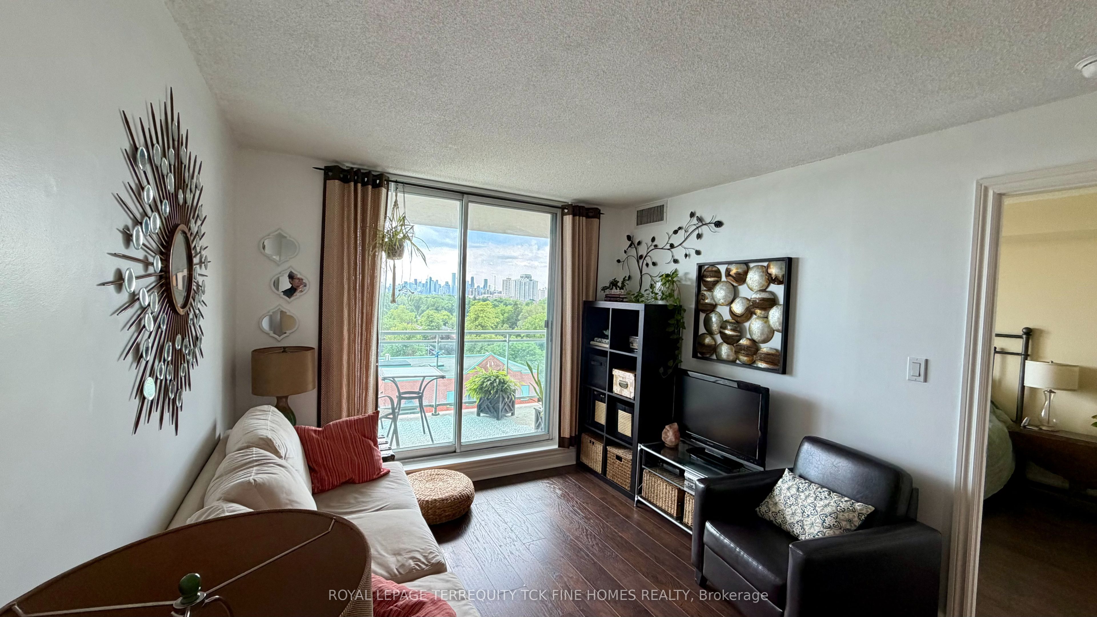 398 Eglinton Avenue E 1009 Property Photo 12