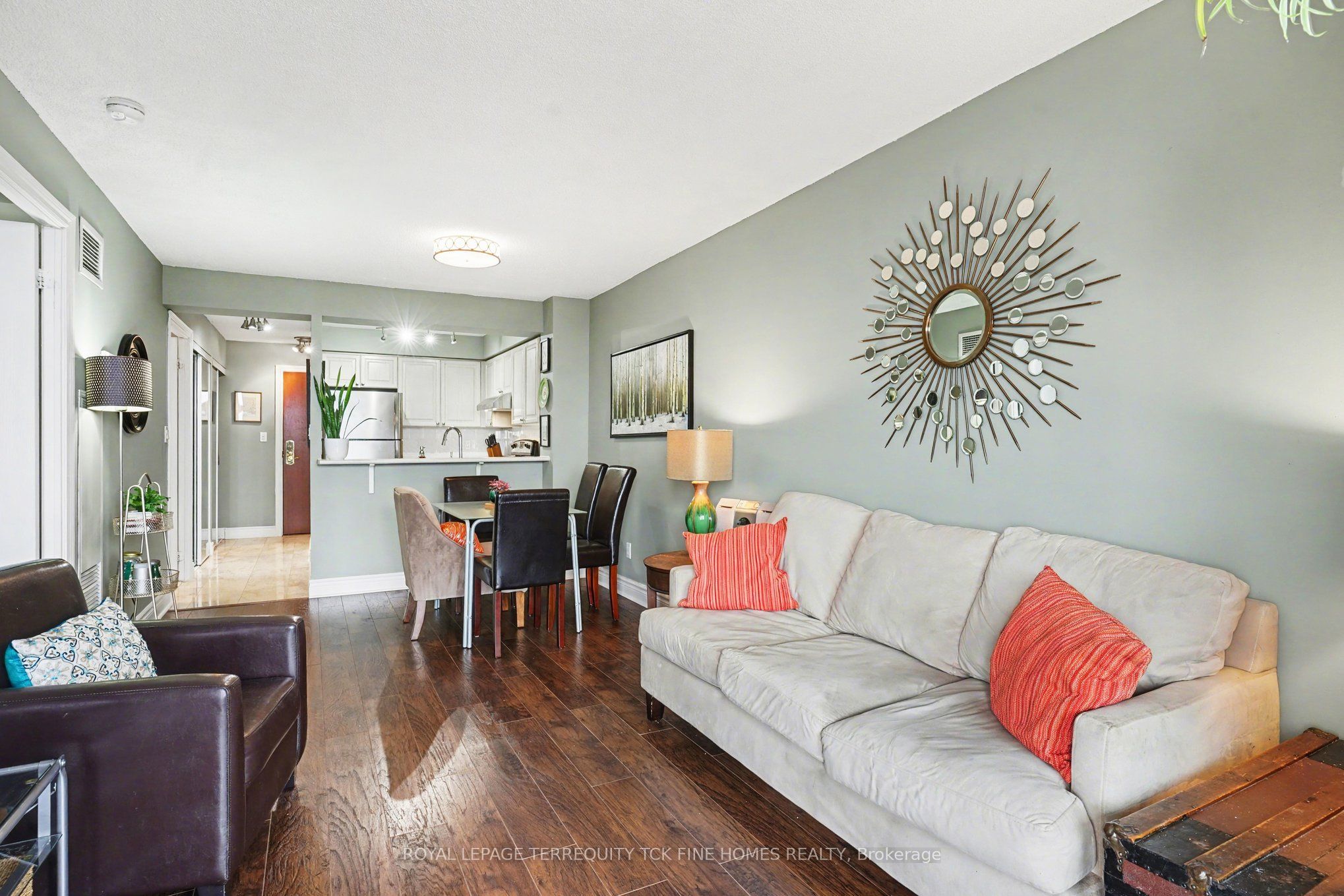 398 Eglinton Avenue E 1009 Property Photo 13