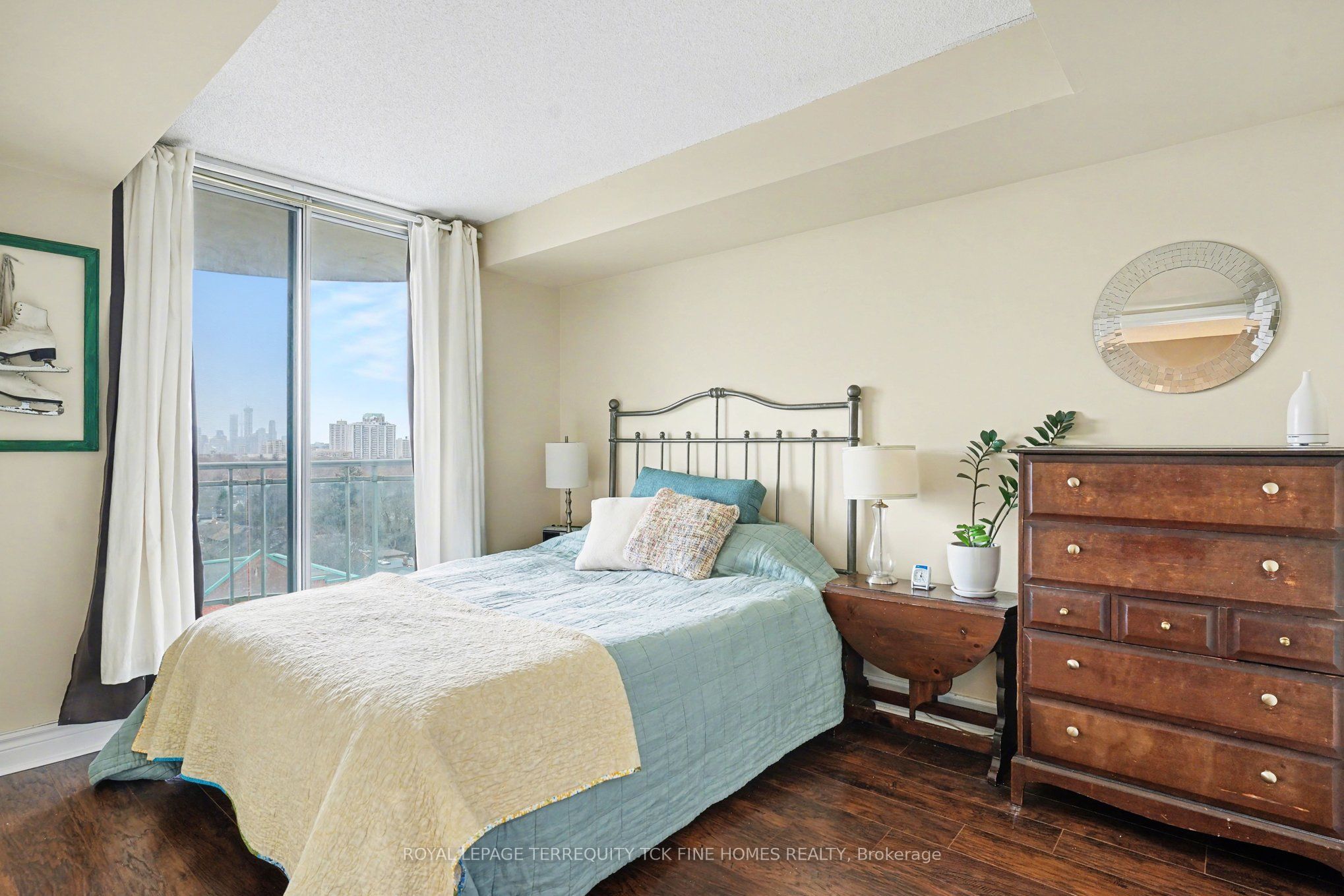 398 Eglinton Avenue E 1009 Property Photo 19