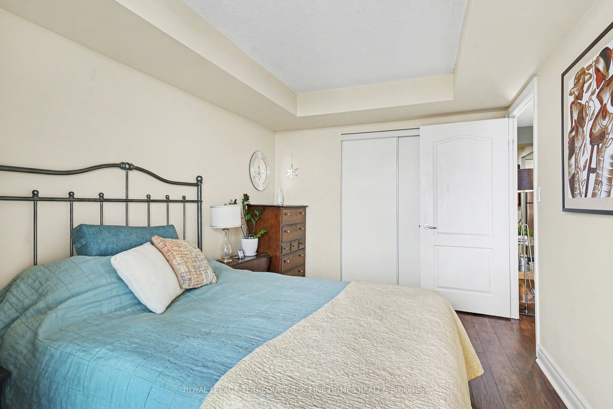 398 Eglinton Avenue E 1009 Property Photo 20