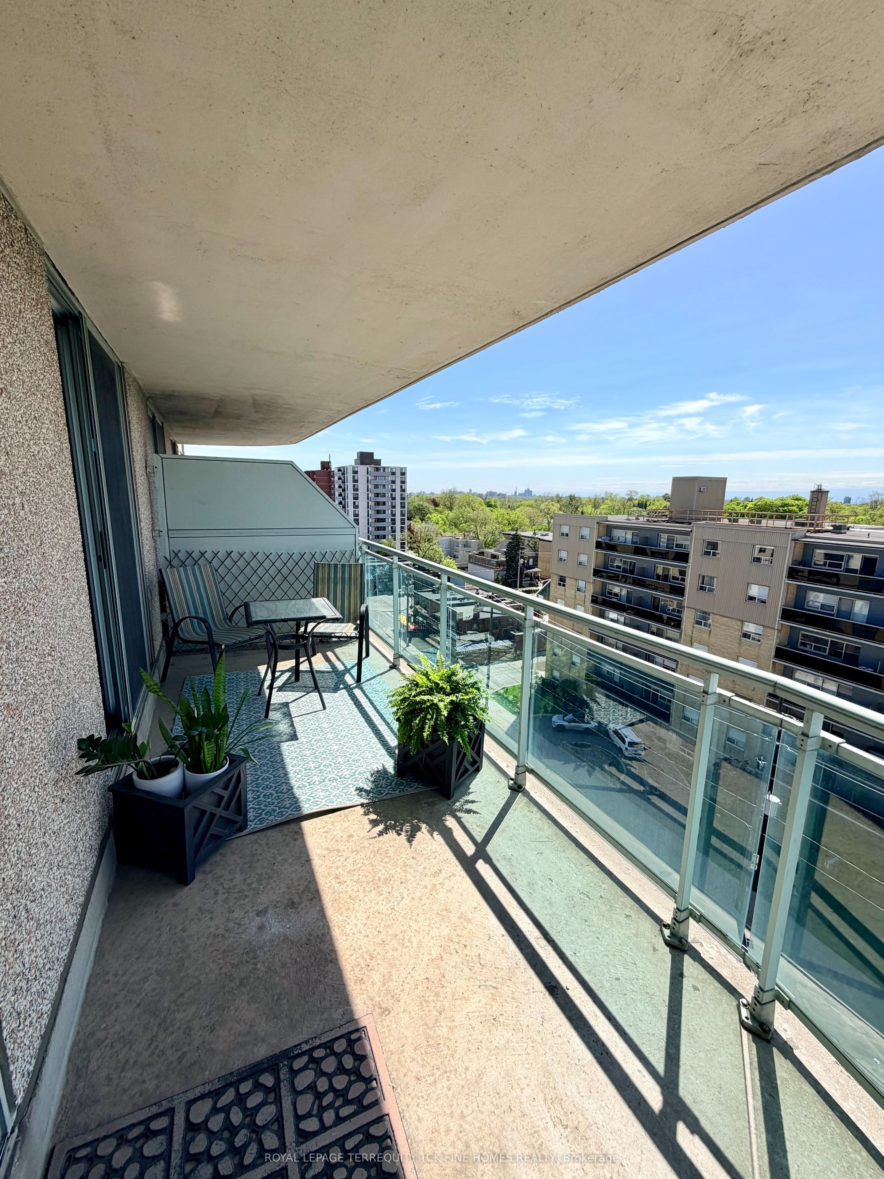 398 Eglinton Avenue E 1009 Property Photo 24