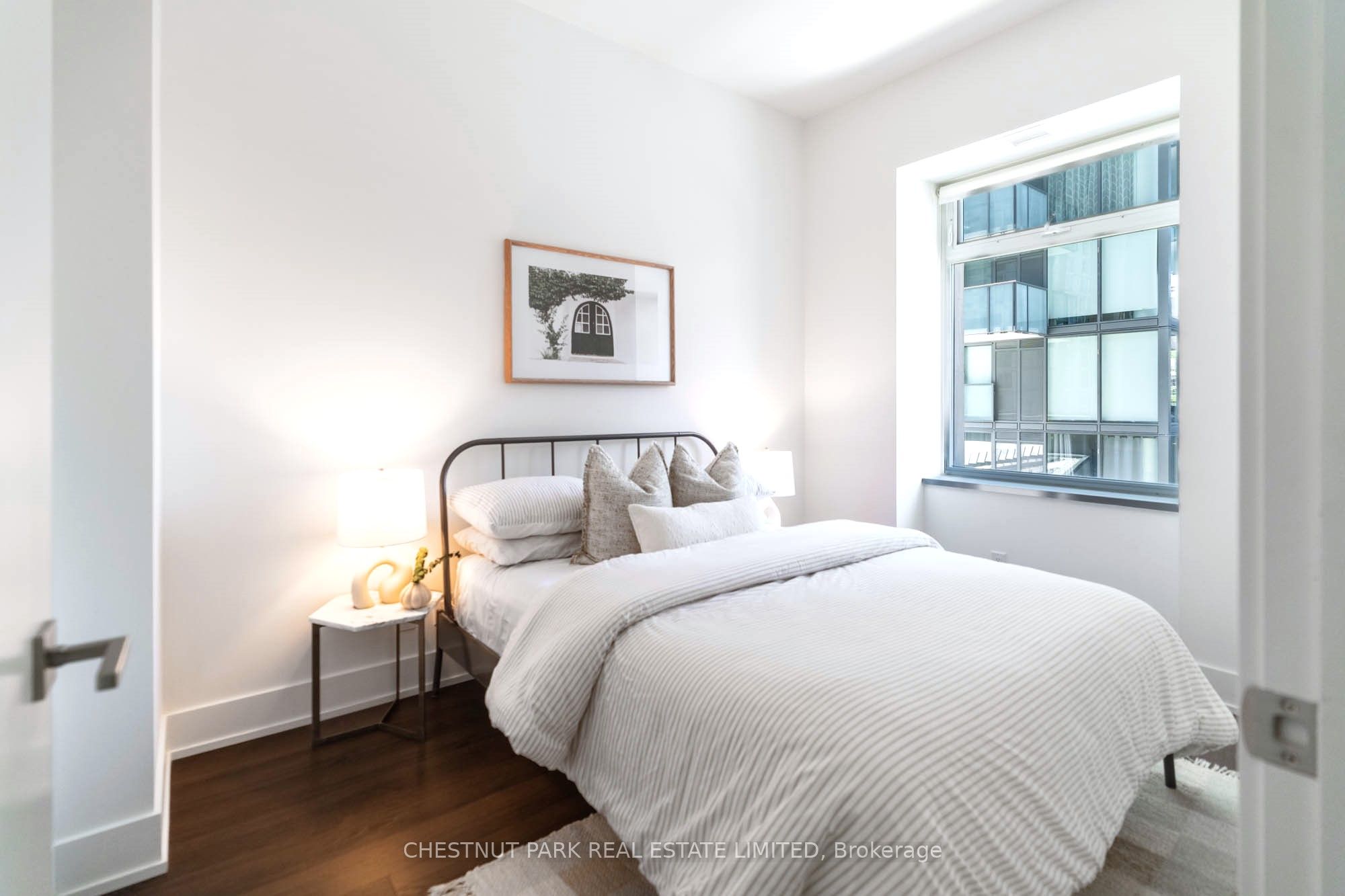 111 St Clair Avenue W 320 Property Photo 19