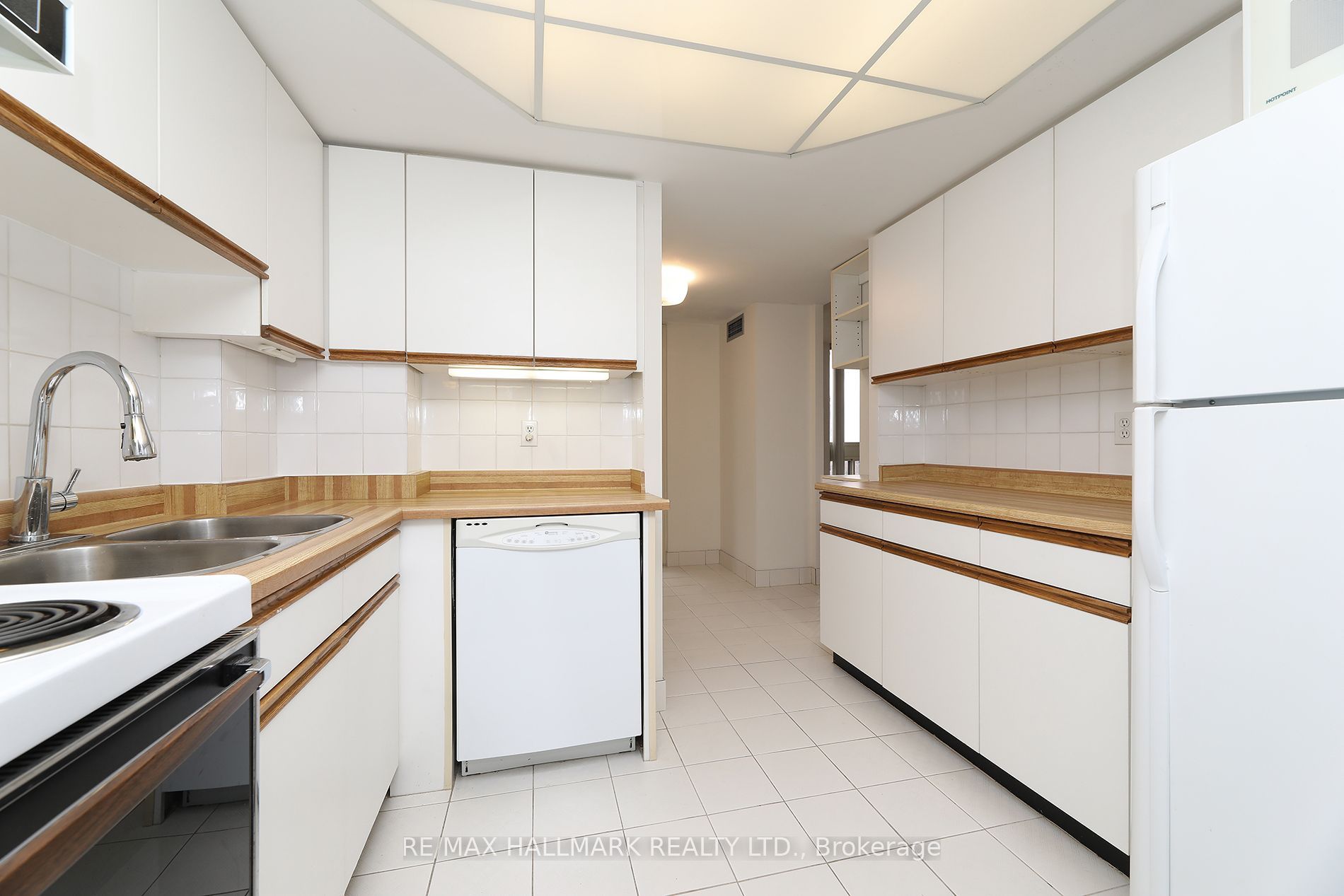 10 Kenneth Avenue 1704 Property Photo 20