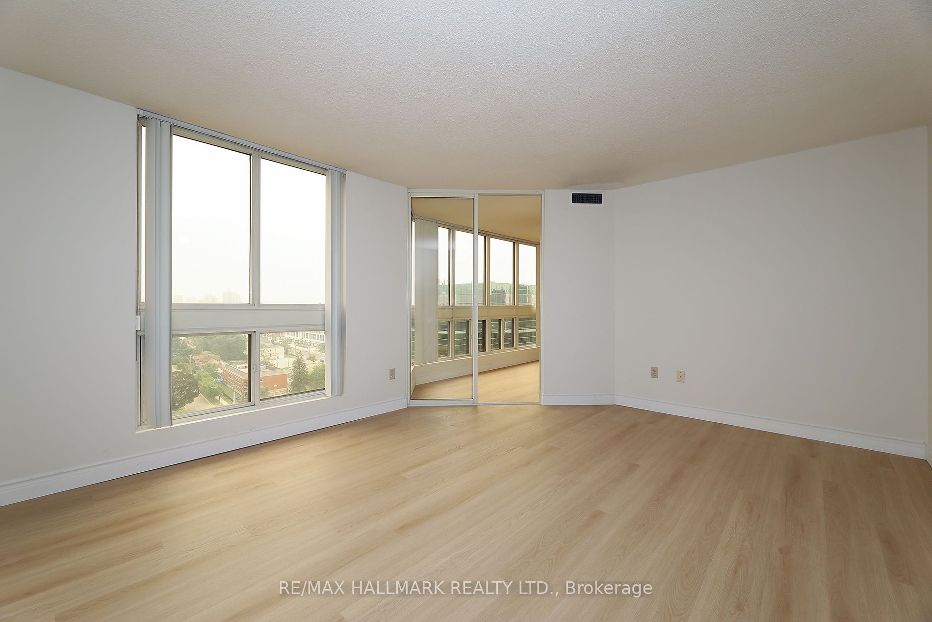 10 Kenneth Avenue 1704 Property Photo 26