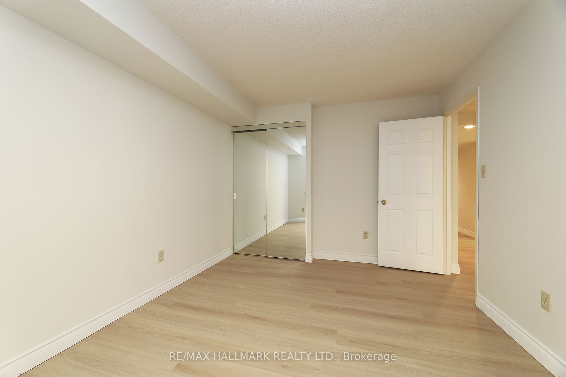 10 Kenneth Avenue 1704 Property Photo 32