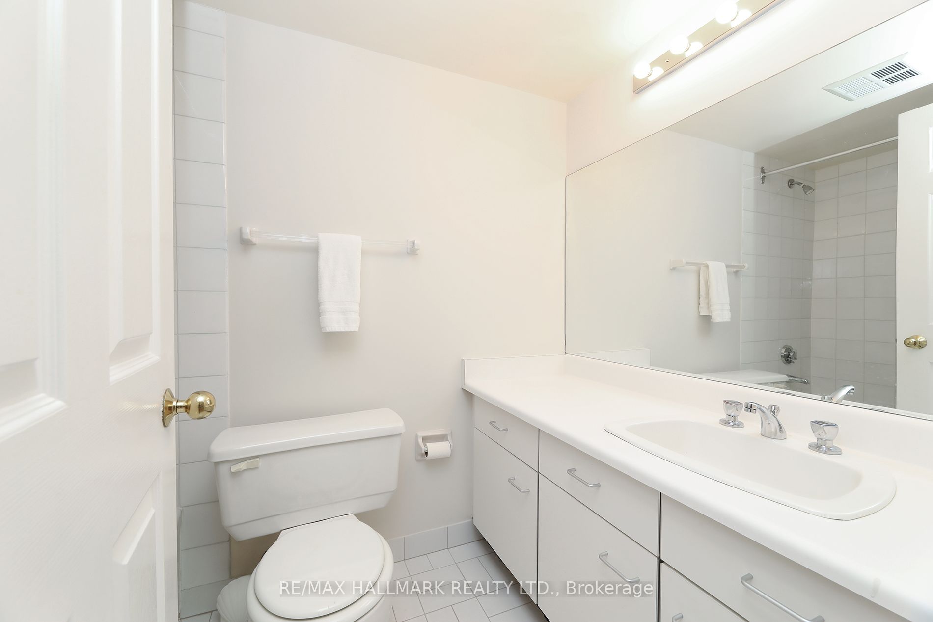10 Kenneth Avenue 1704 Property Photo 33