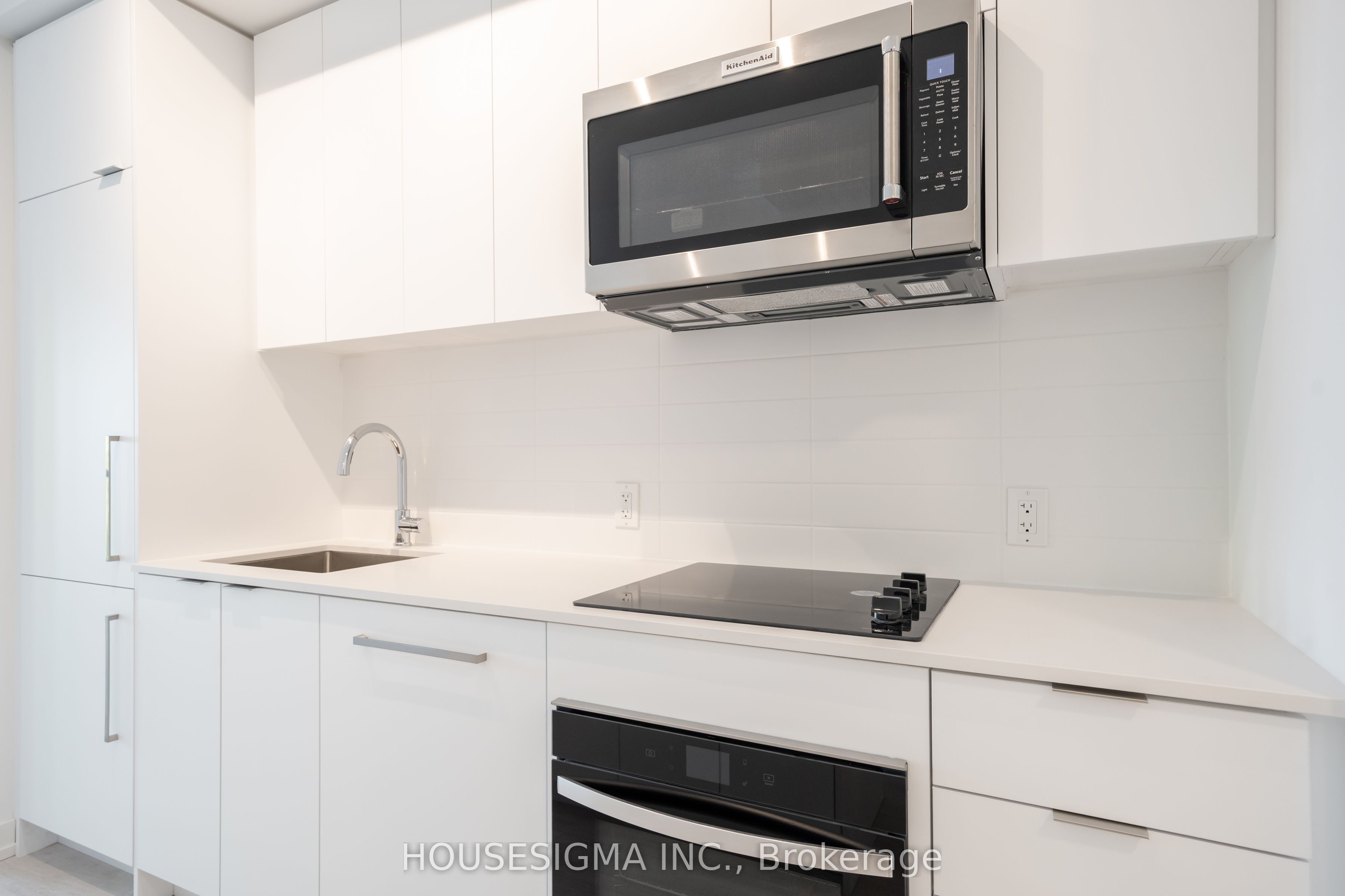 181 Sheppard Avenue E 703 Property Photo 6