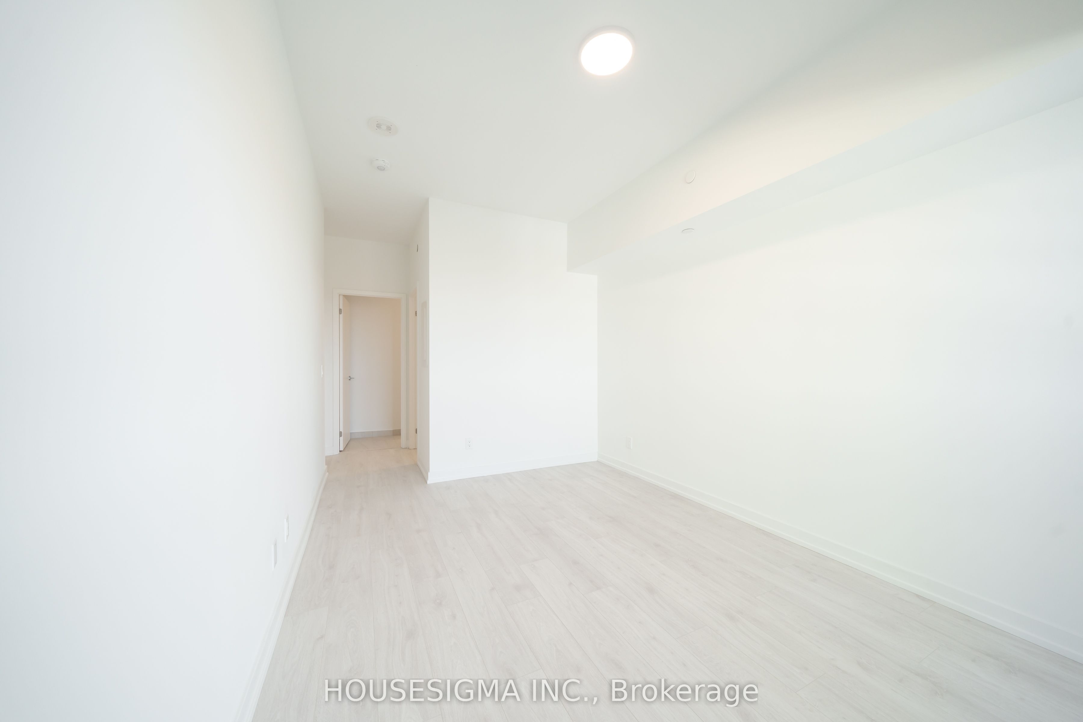 181 Sheppard Avenue E 703 Property Photo 17