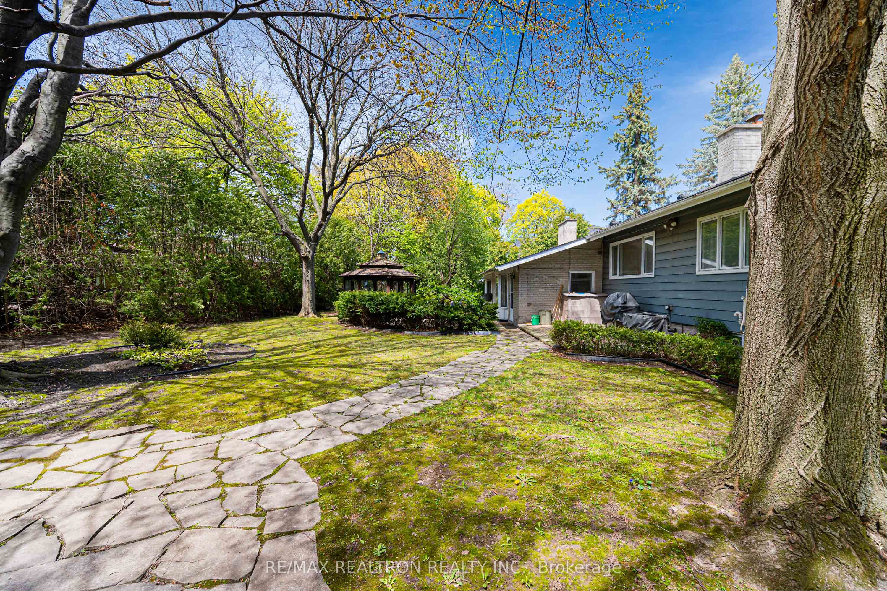 25 Vernham Court Property Photo 45