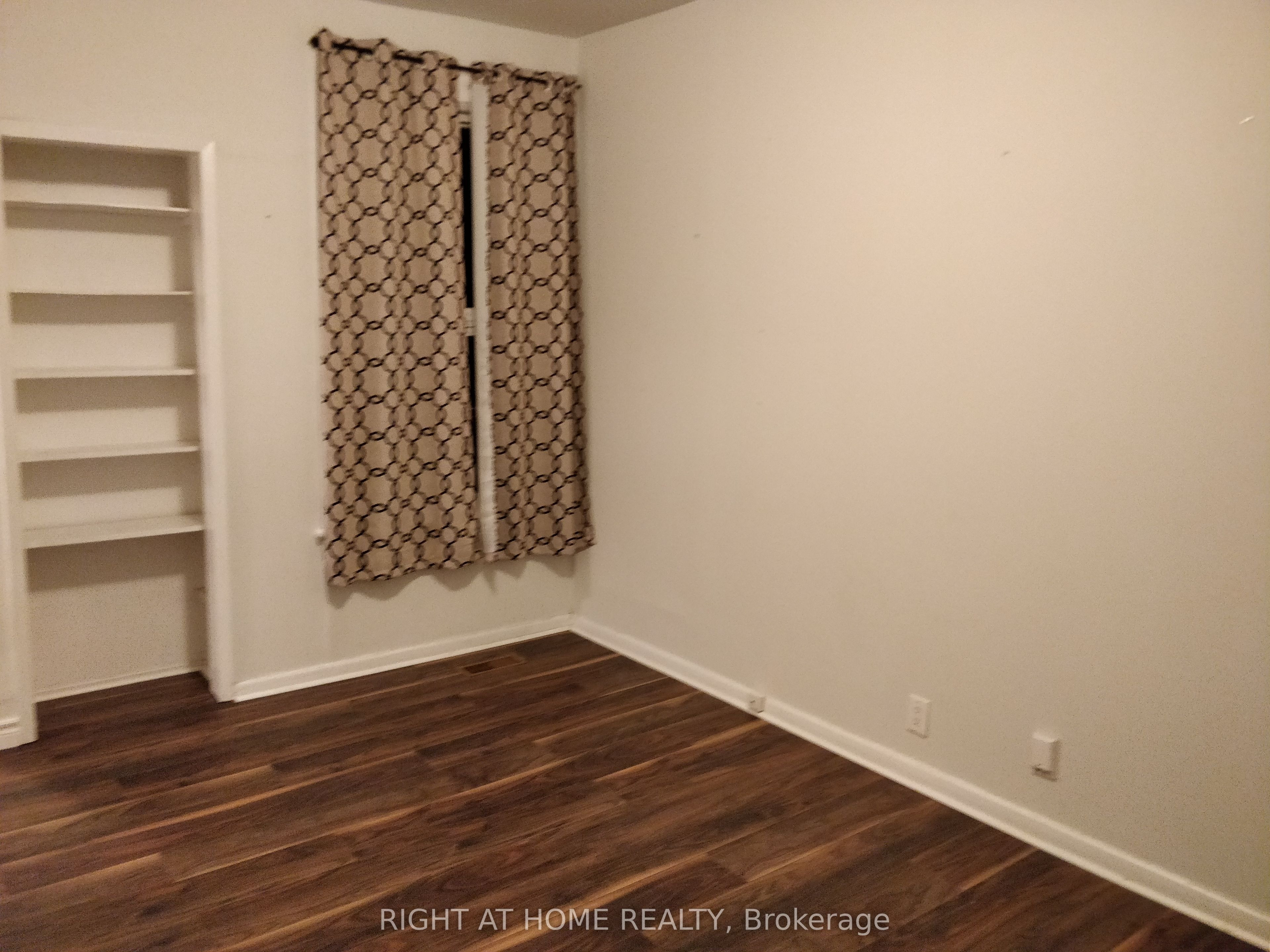 715 Ossington Avenue 1 Property Photo 8