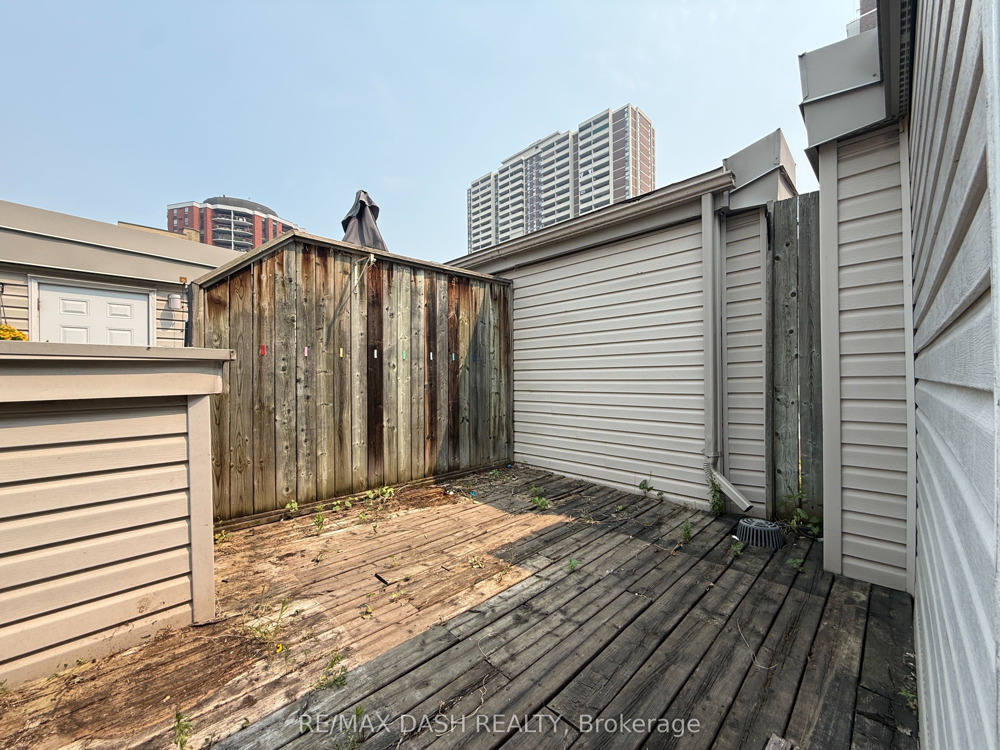 415 Jarvis Street 342 Property Photo 21