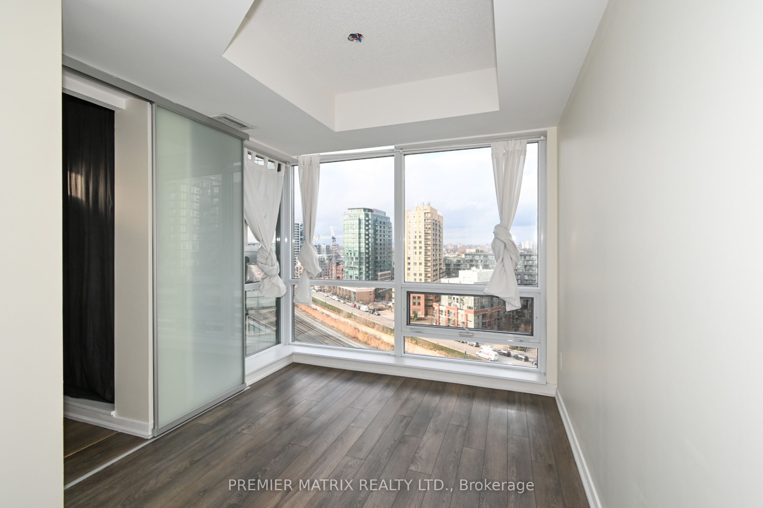 20 Joe Shuster Way 1302 Property Photo 13