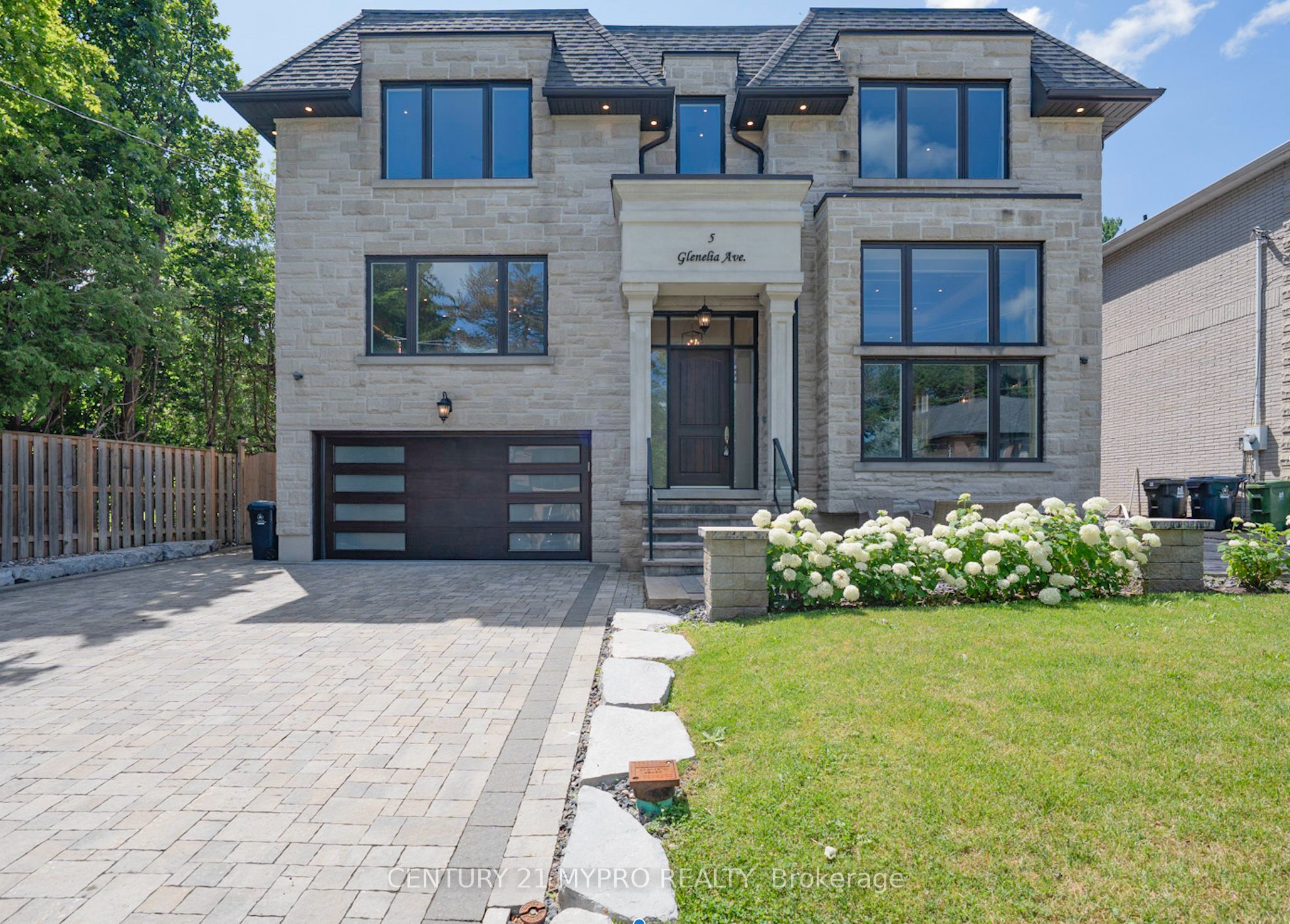 5 Glenelia Avenue