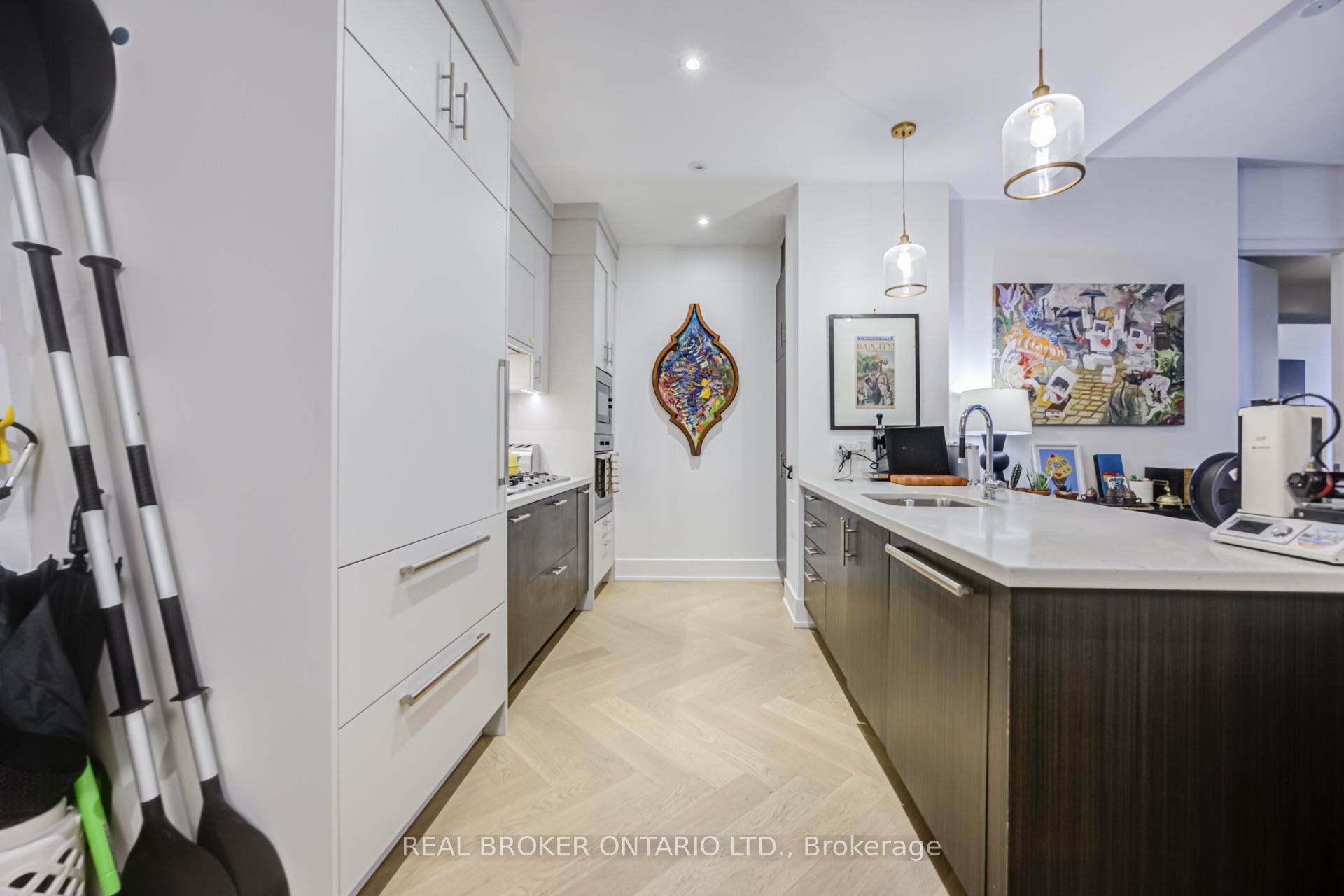 29 Queens Quay E 916 Property Photo 2