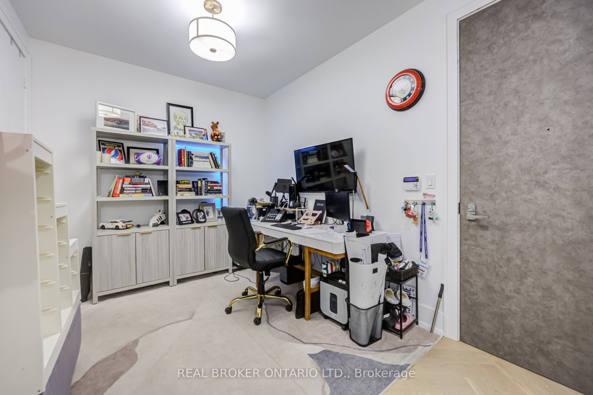 29 Queens Quay E 916 Property Photo 6