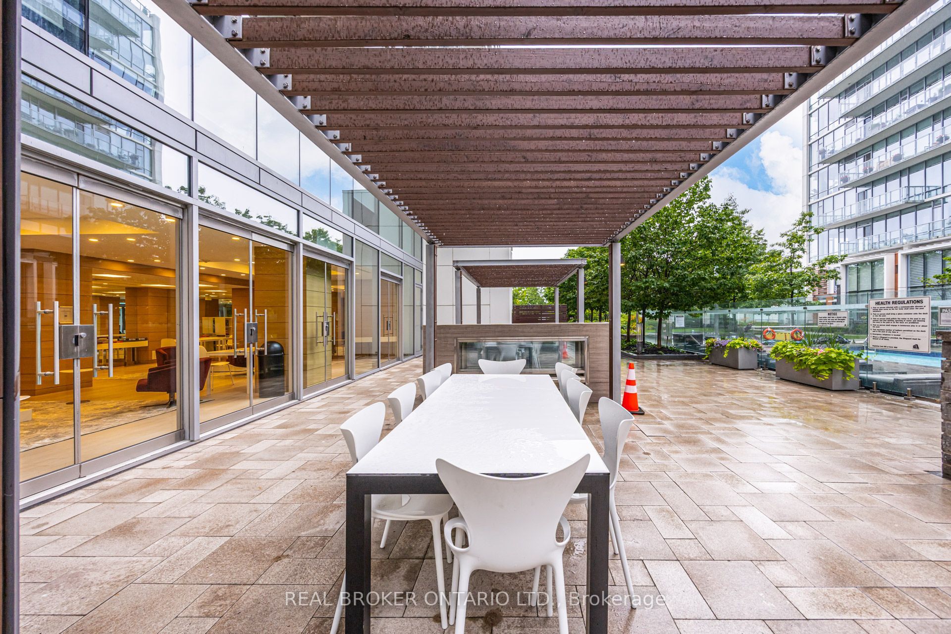 29 Queens Quay E 916 Property Photo 26