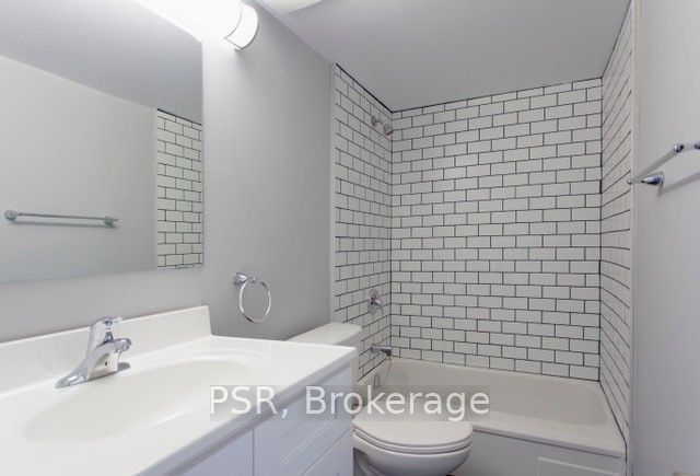 205 Gerrard Street E 7 Property Photo 5