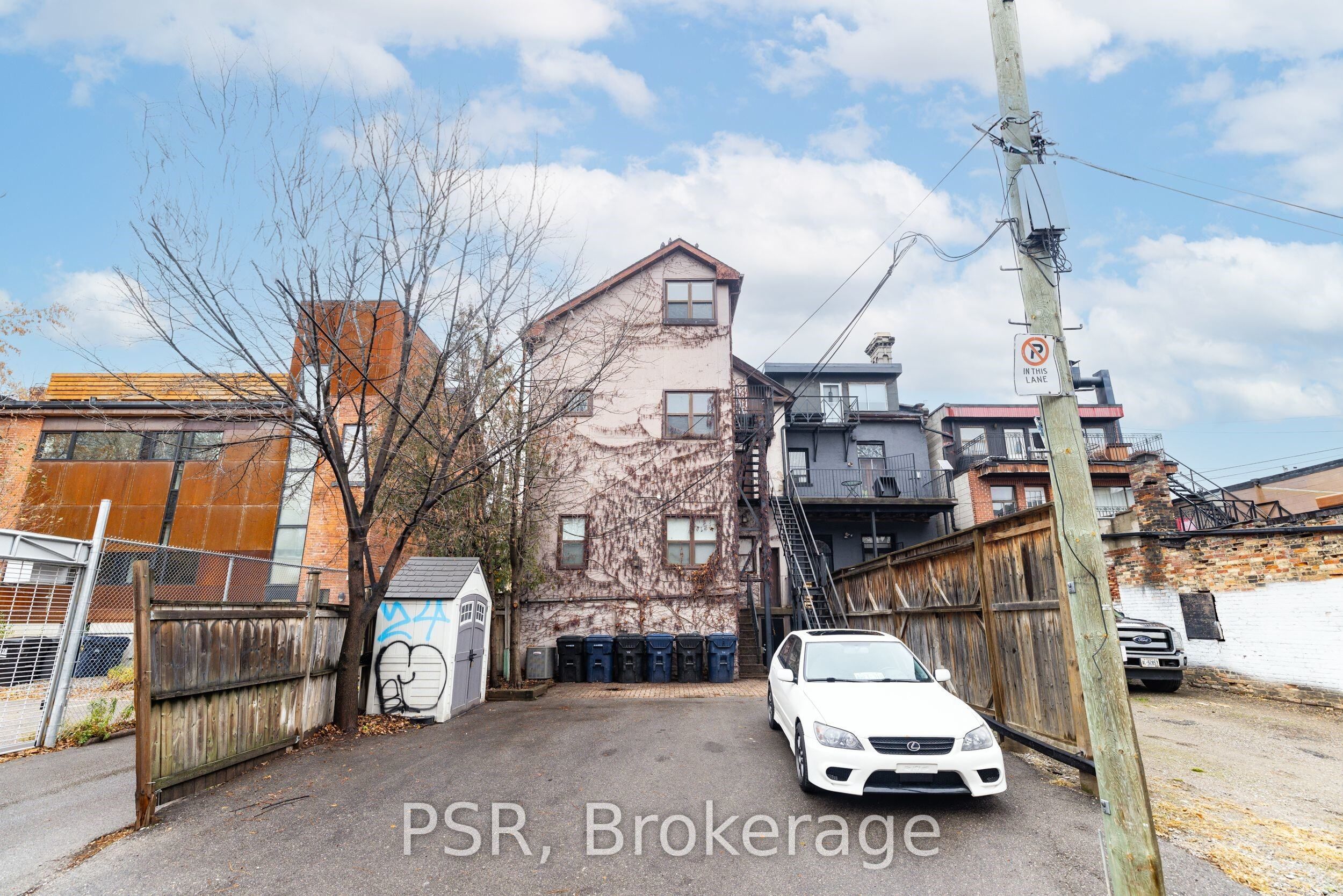 205 Gerrard Street E 7 Property Photo 8