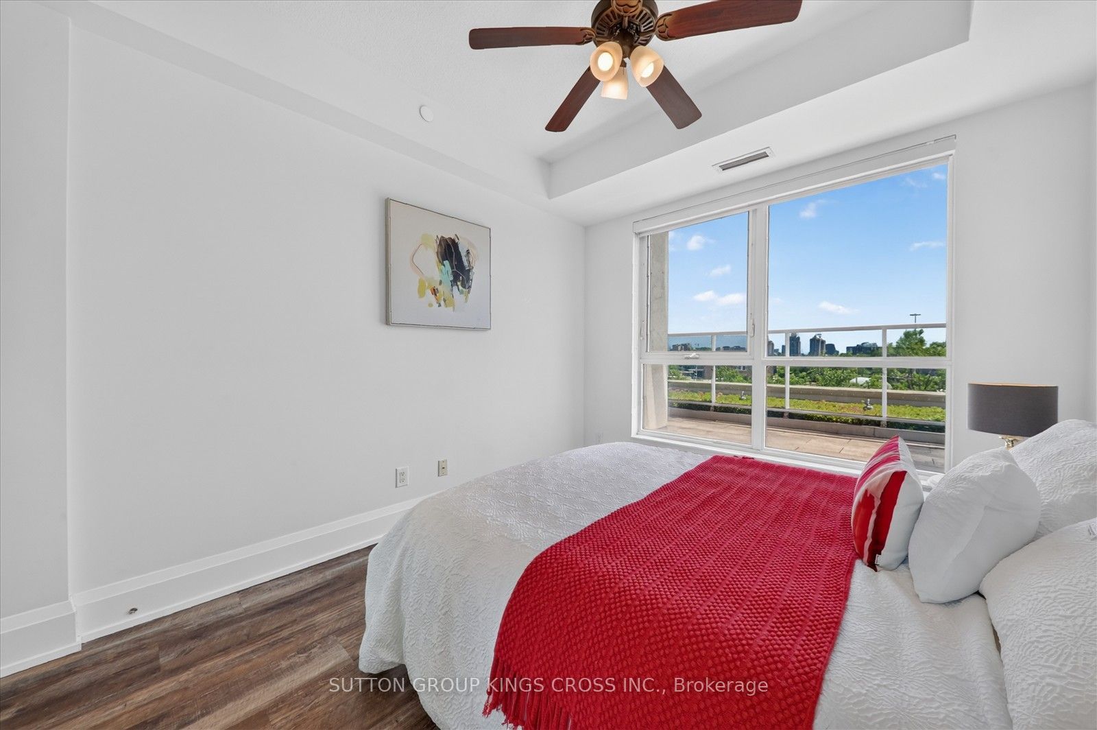 120 Harrison Garden Boulevard 317 Property Photo 19
