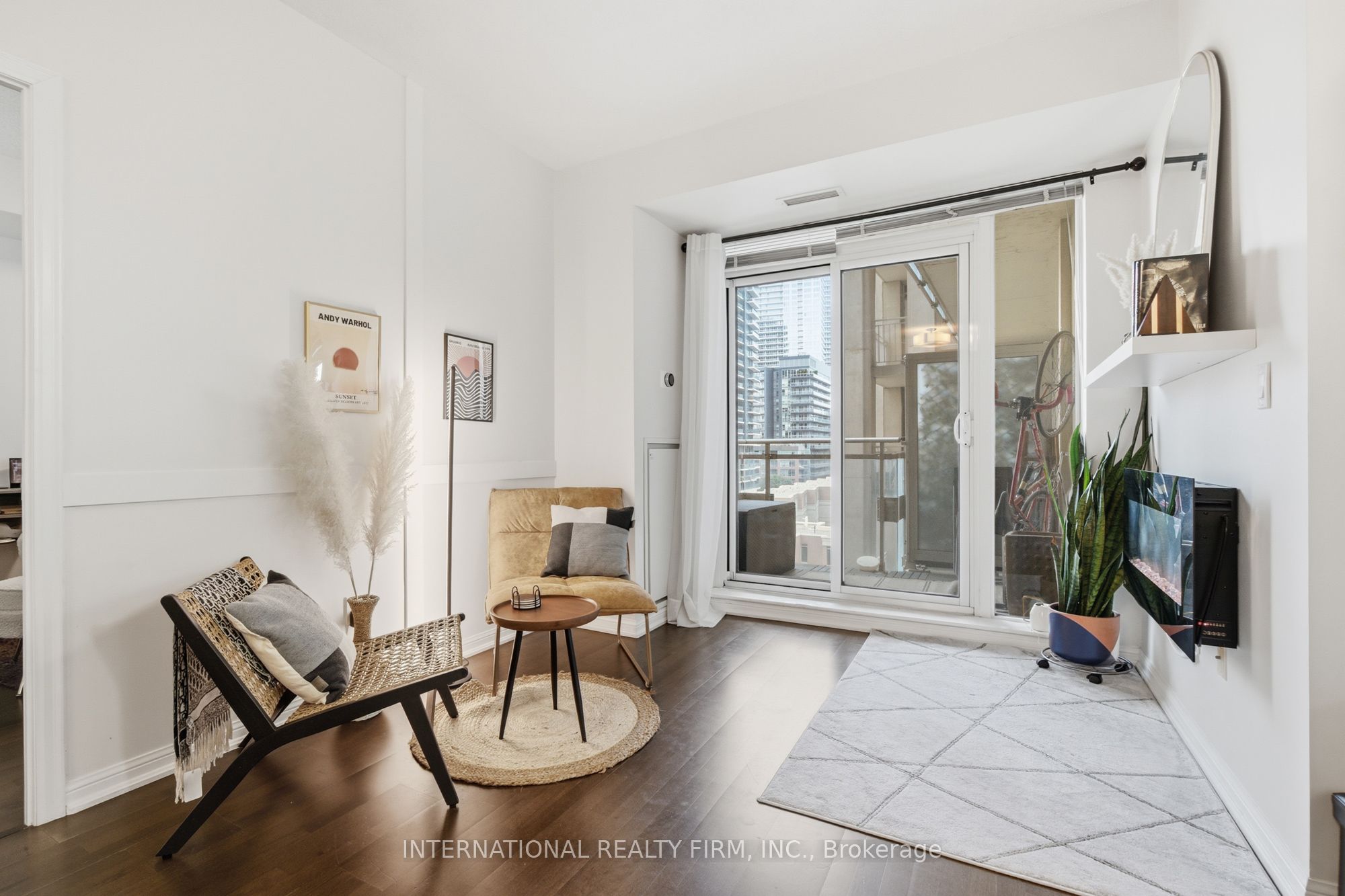 628 Fleet Street 711 Property Photo 19
