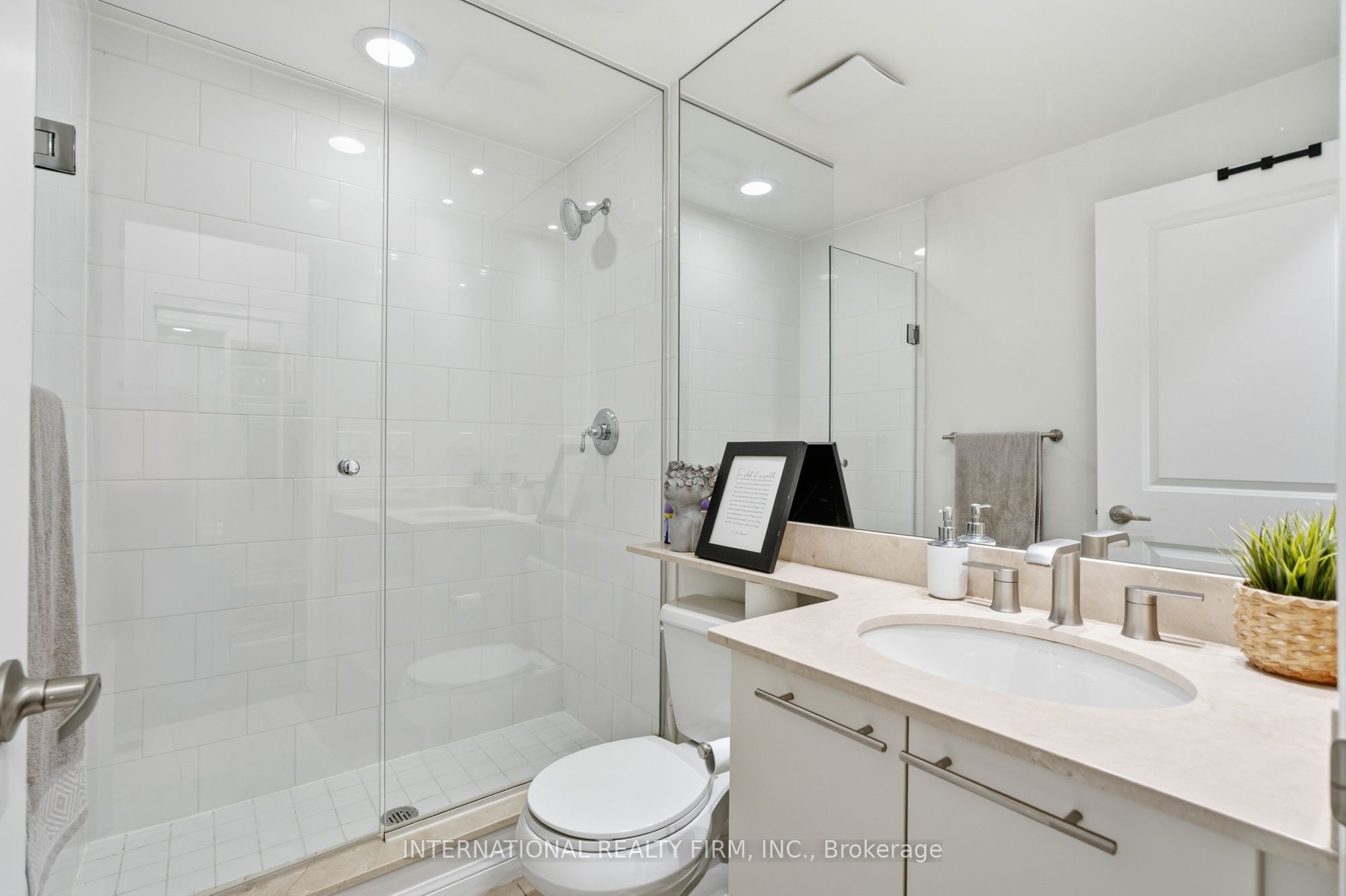 628 Fleet Street 711 Property Photo 31