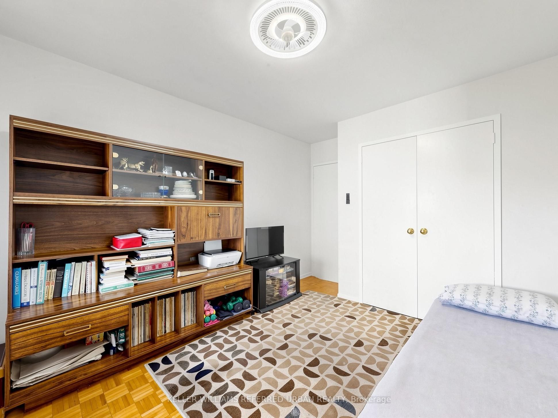 10 Parkway Forest Drive 1111 Property Photo 19