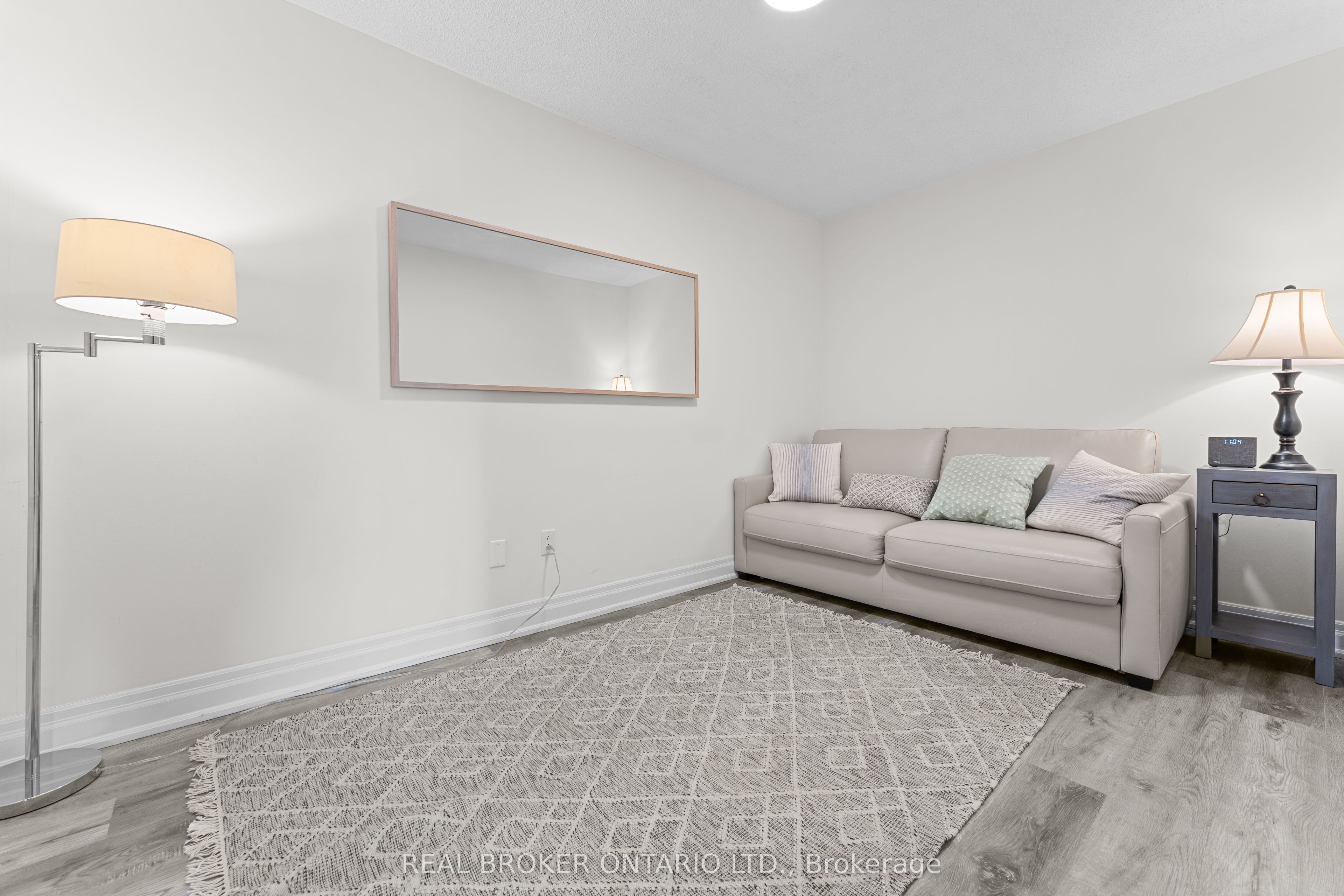 99 Cameron Street 502 Property Photo 19